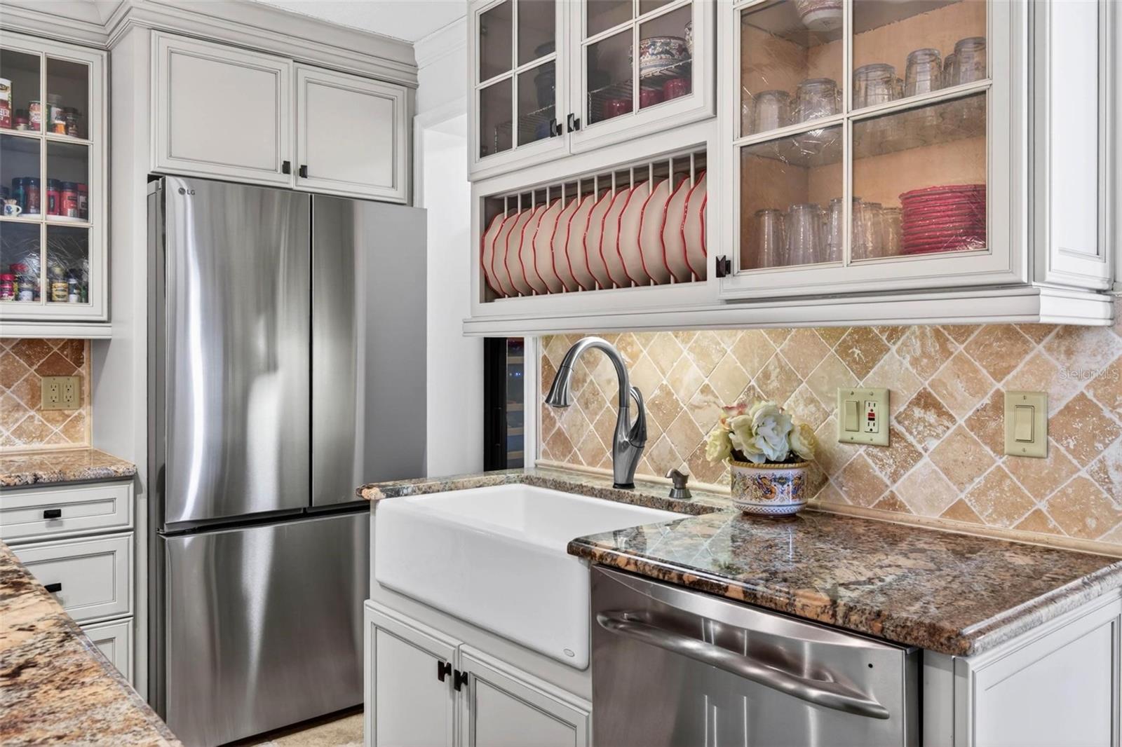 1065 EDEN ISLE BLVD NE #2, ST PETERSBURG, FL, 33704