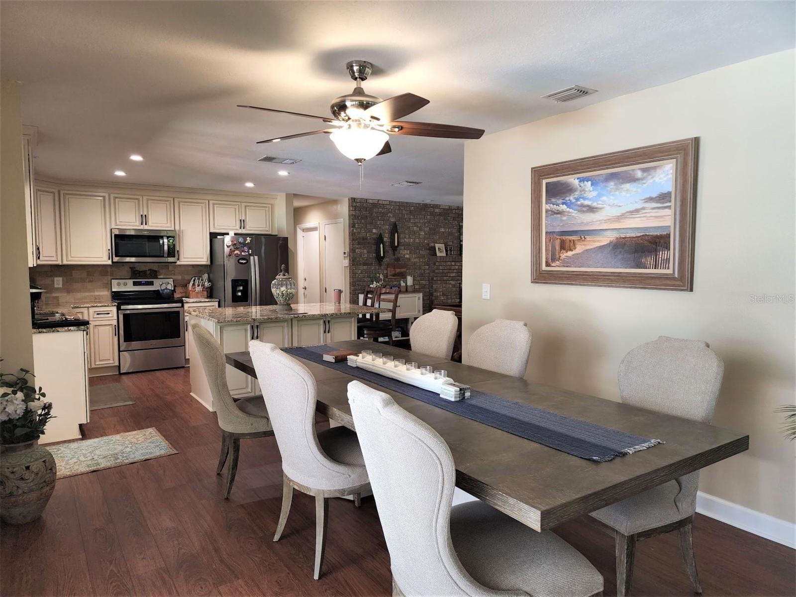 3104 CLOVEWOOD PL, SEFFNER, FL, 33584