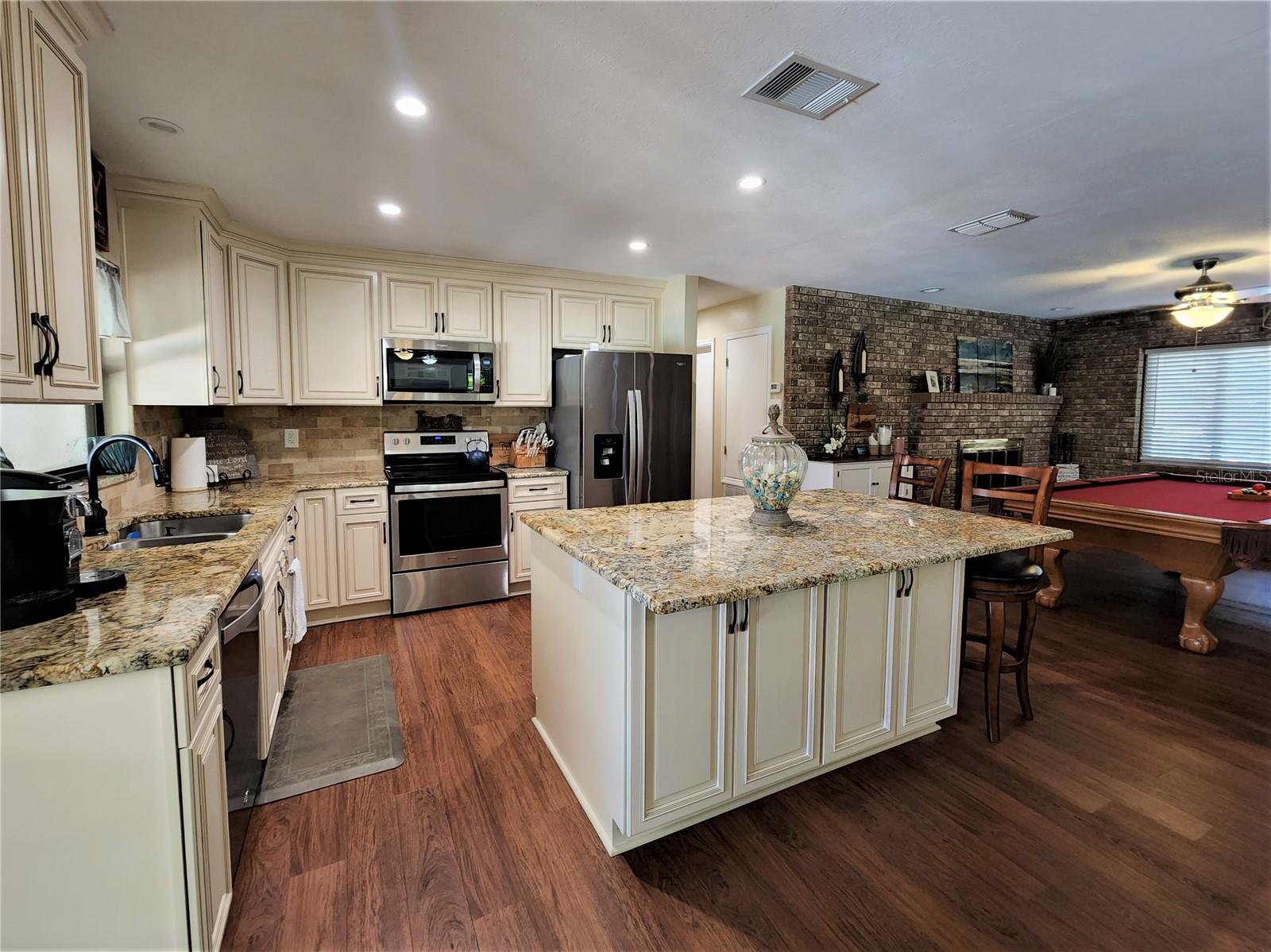 3104 CLOVEWOOD PL, SEFFNER, FL, 33584