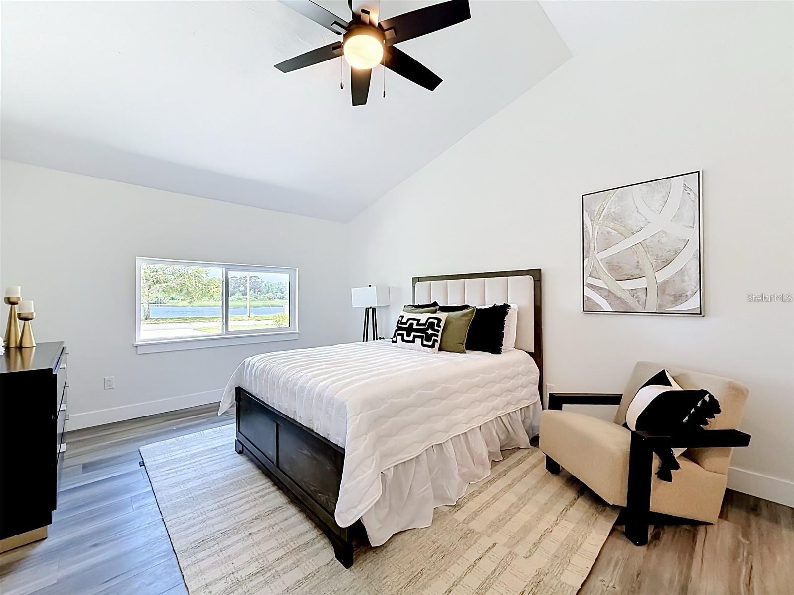 2335 MURILLA WAY S, ST PETERSBURG, FL, 33712