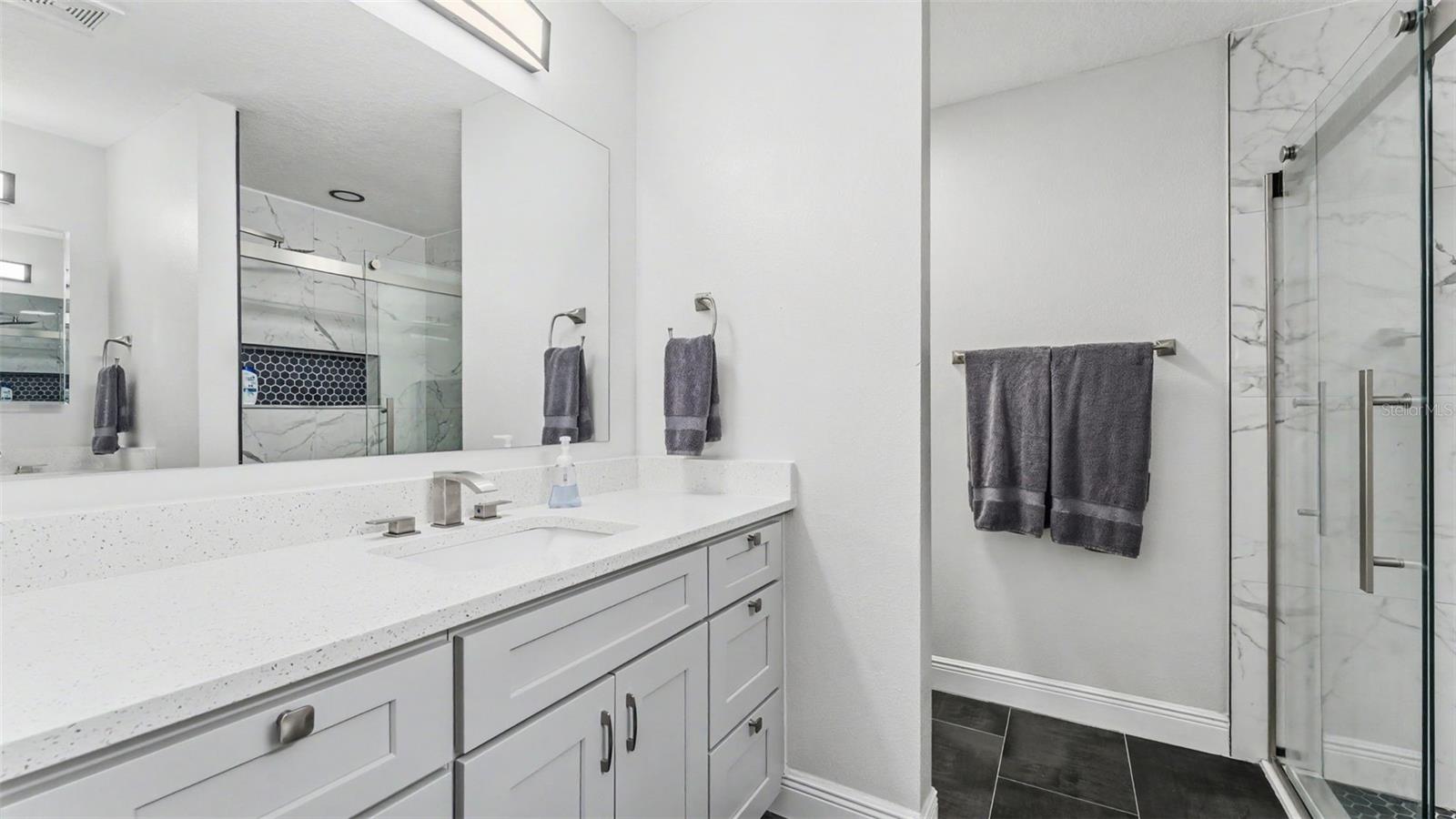 2121 GENEVA DR, LAKELAND, FL, 33805