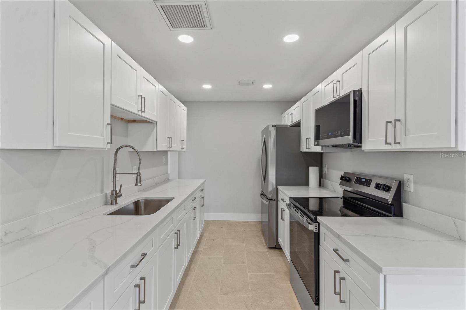 1229 MOONMIST CIR #P6, SARASOTA, FL, 34242