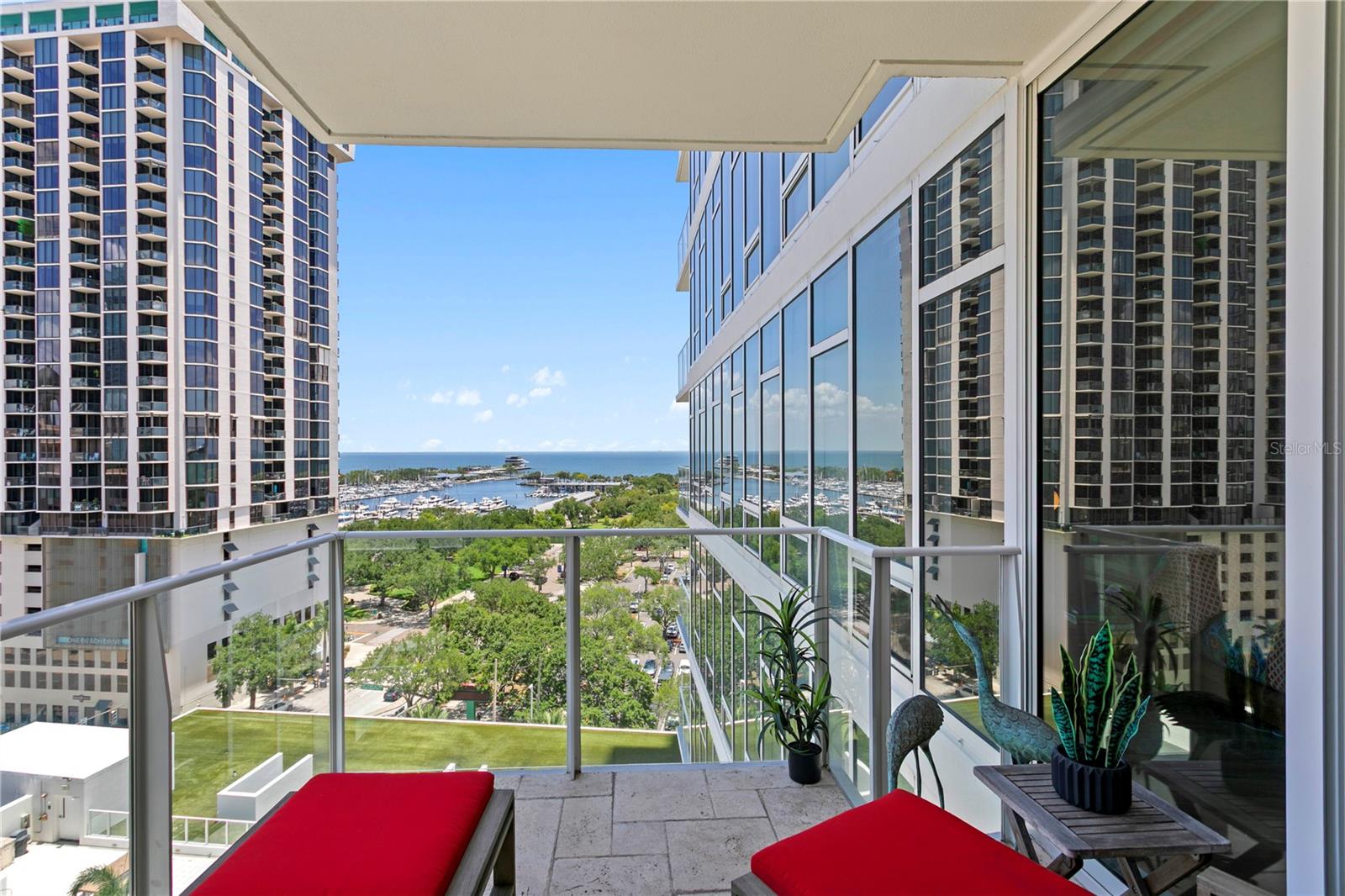 175 1ST ST S #1101, ST PETERSBURG, FL, 33701