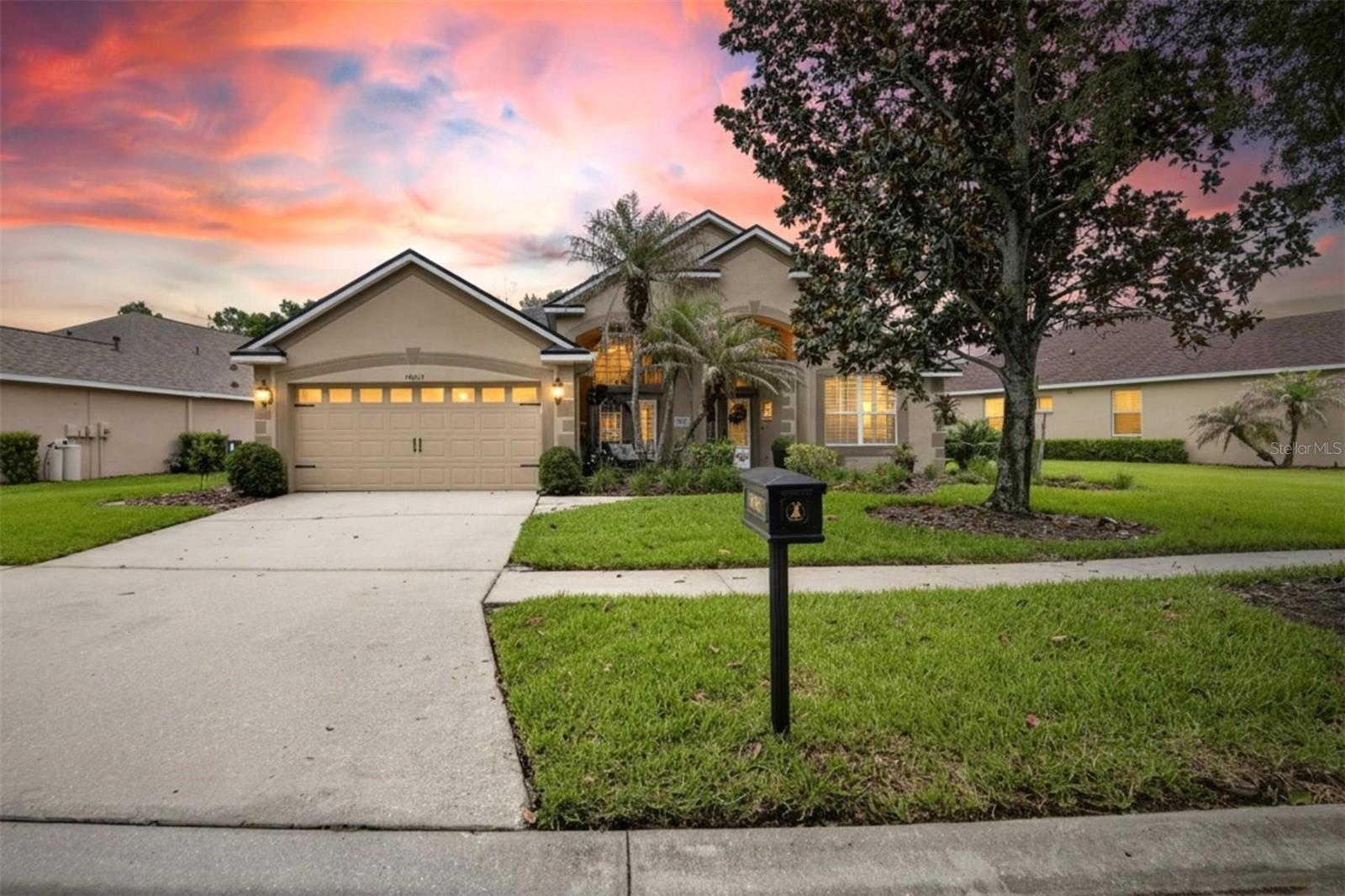 16525 BRIDGEWALK DR, LITHIA, FL, 33547