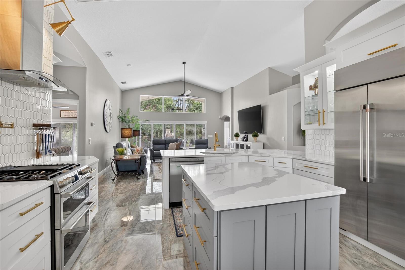 16525 BRIDGEWALK DR, LITHIA, FL, 33547