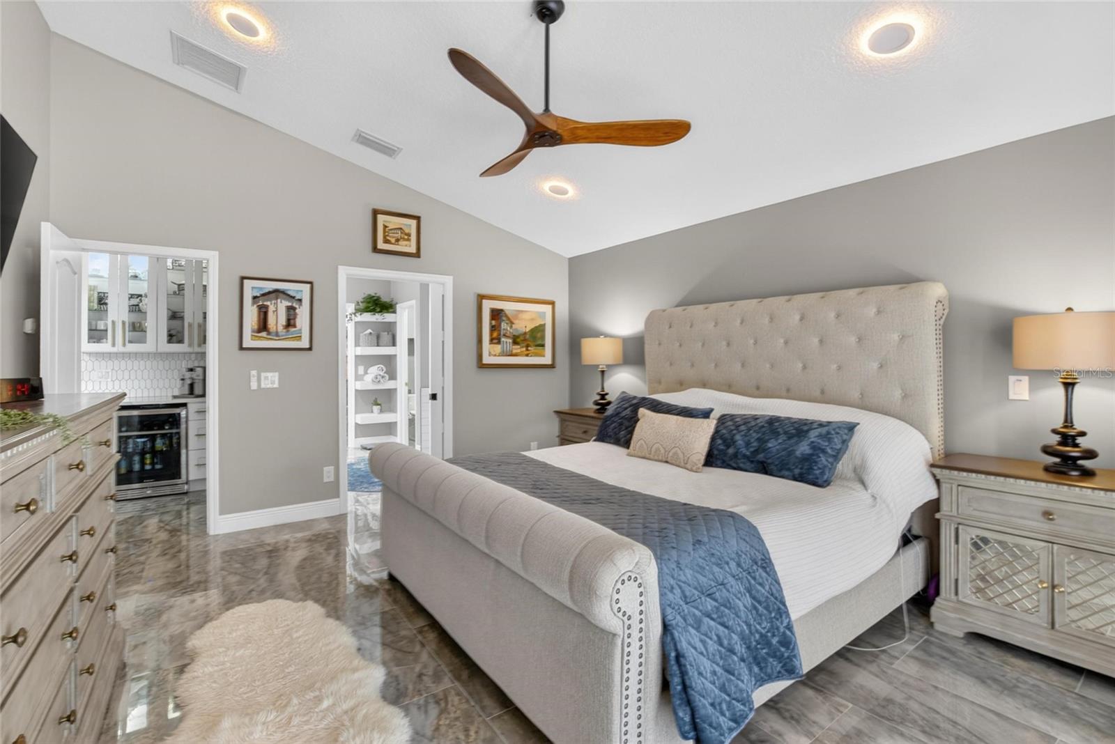 16525 BRIDGEWALK DR, LITHIA, FL, 33547