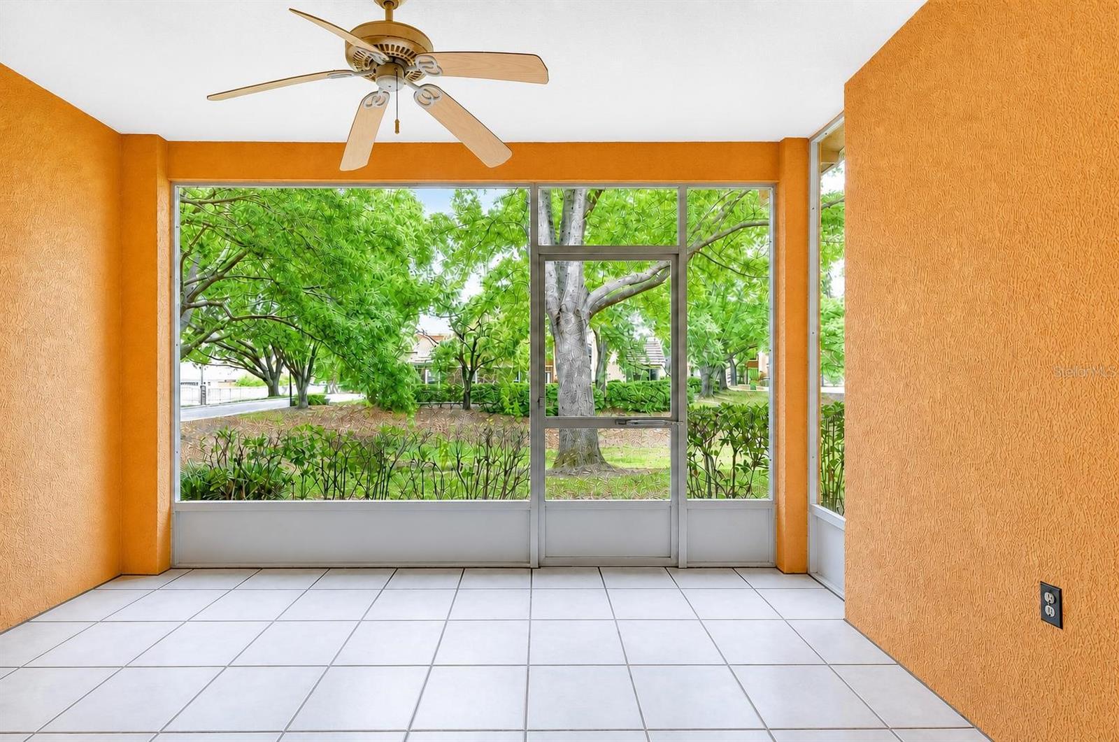 7404 GREEN TREE DR #123, ORLANDO, FL, 32819