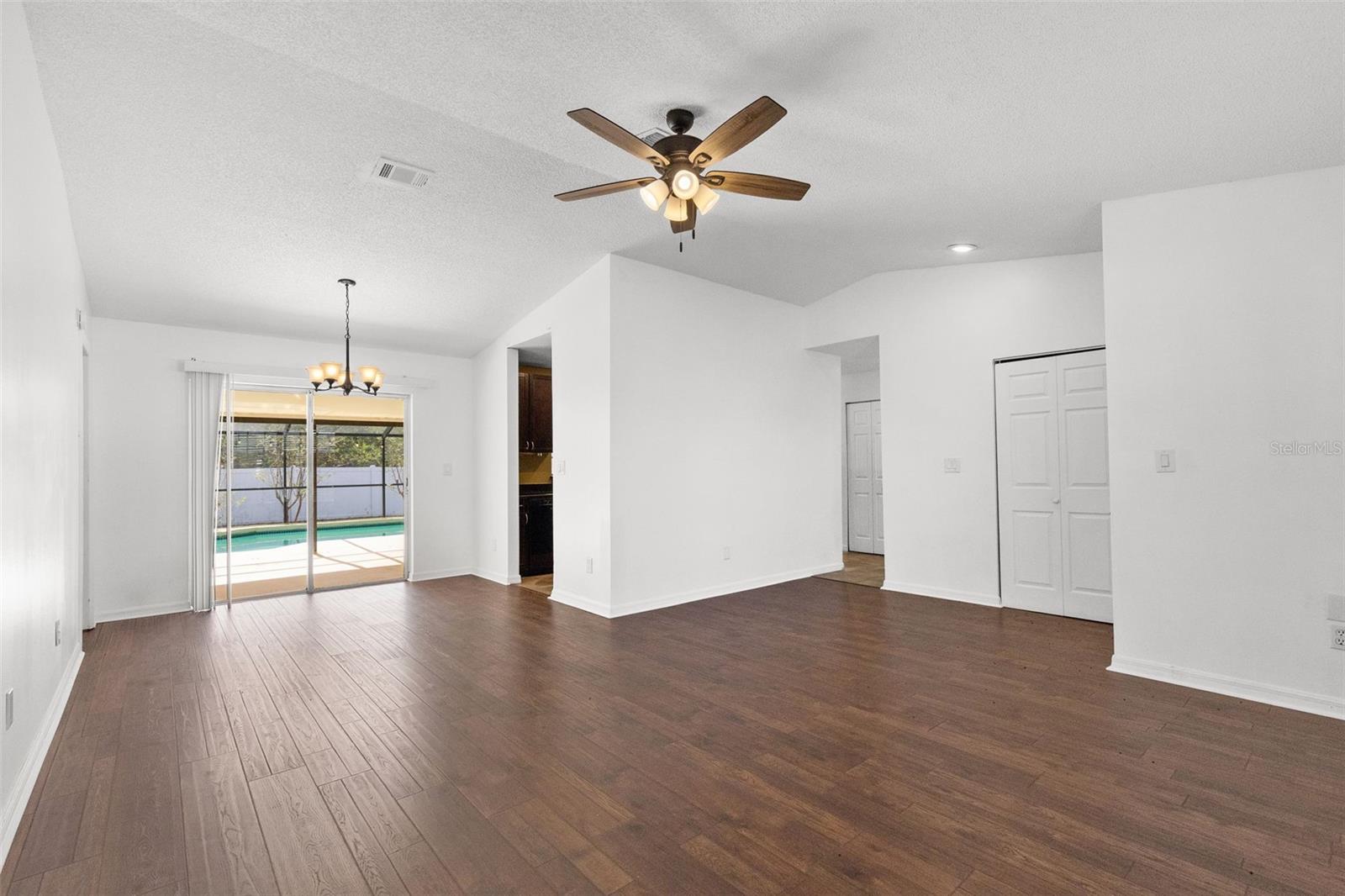1358 FOXBORO DR, BRANDON, FL, 33511