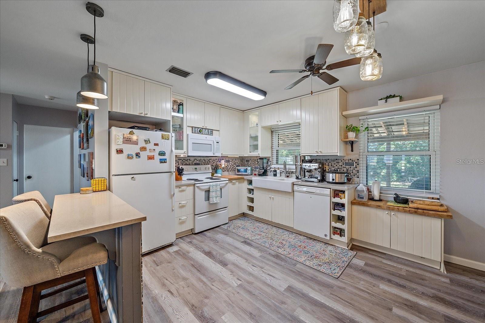 3281 8TH ST, SARASOTA, FL, 34237
