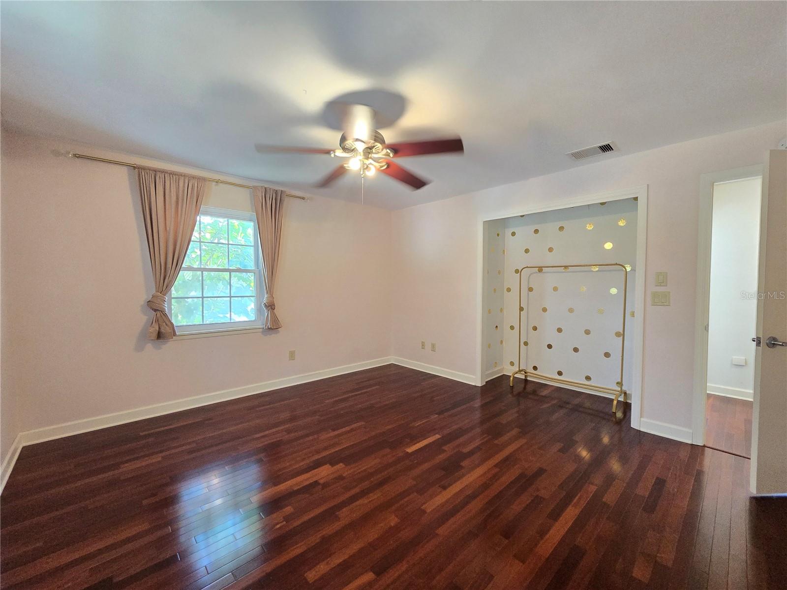 300 CYPRESS CREEK CIR, OLDSMAR, FL, 34677
