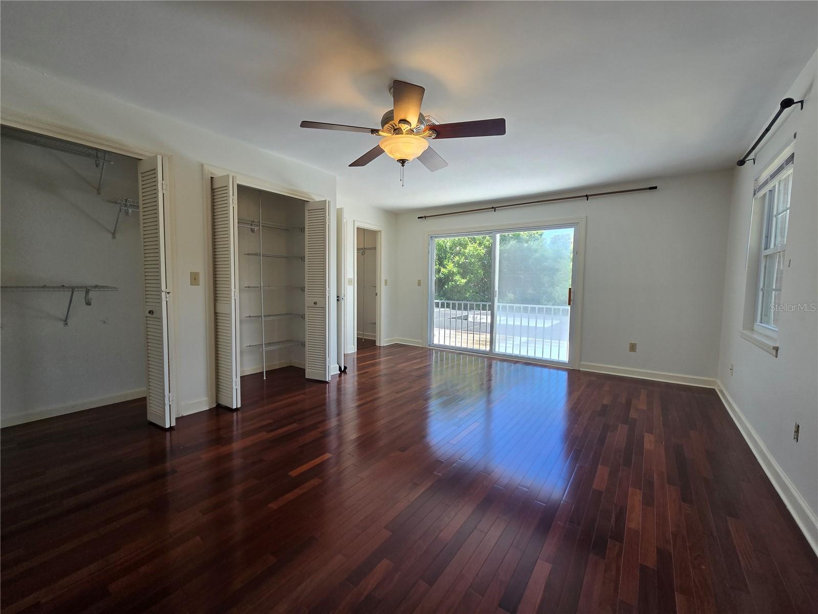 300 CYPRESS CREEK CIR, OLDSMAR, FL, 34677