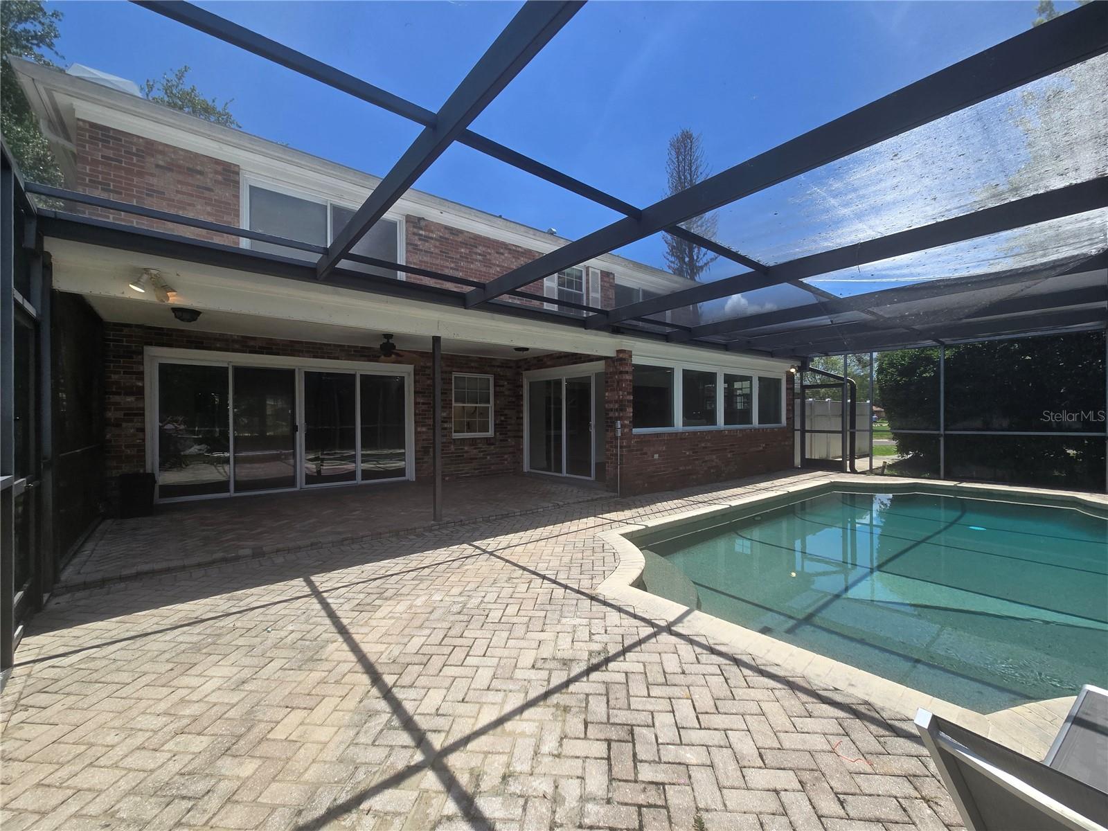 300 CYPRESS CREEK CIR, OLDSMAR, FL, 34677