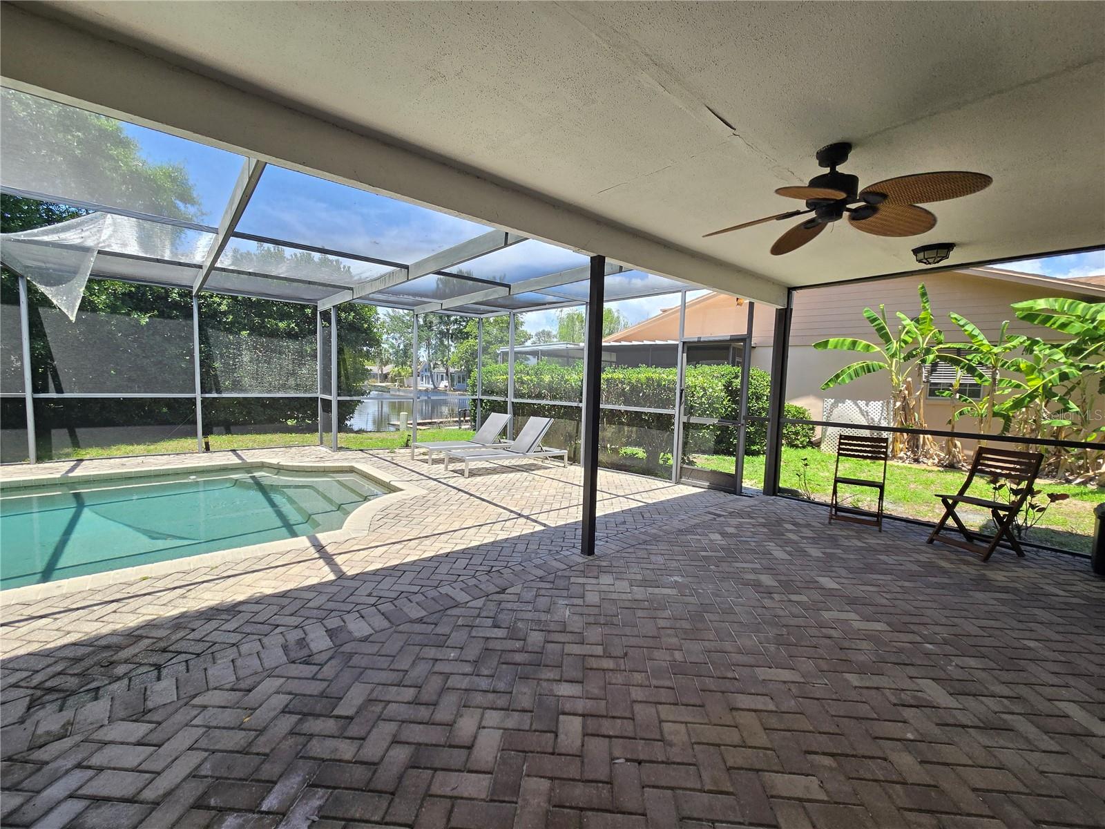300 CYPRESS CREEK CIR, OLDSMAR, FL, 34677
