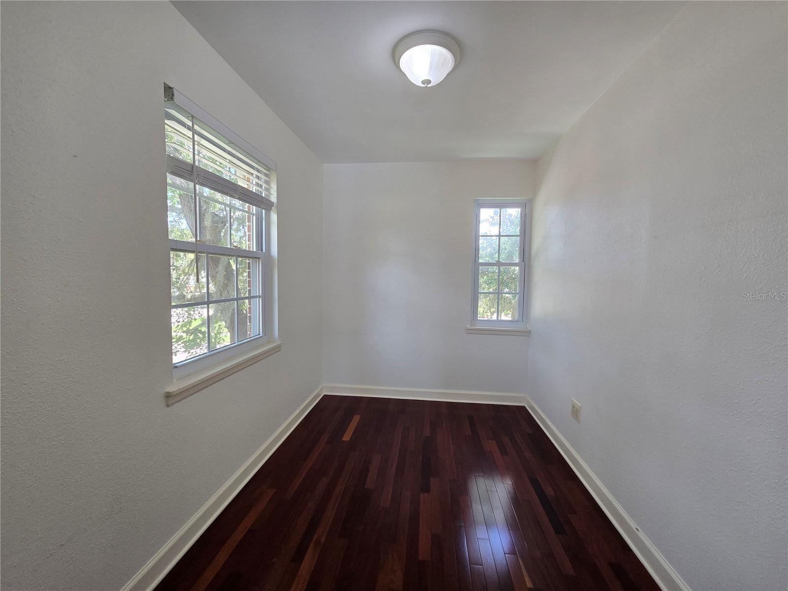 300 CYPRESS CREEK CIR, OLDSMAR, FL, 34677
