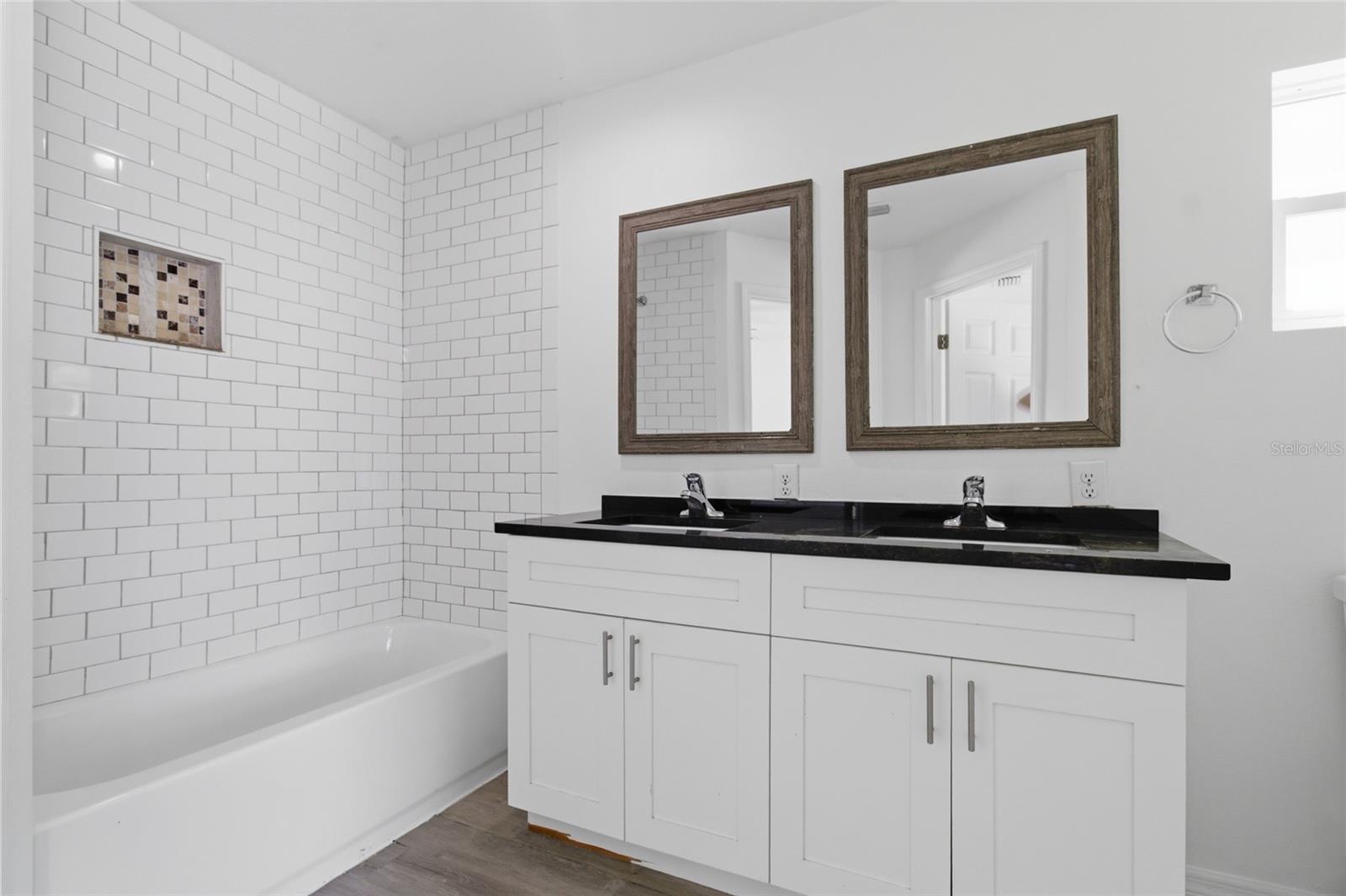 3702 WIGGINS LEAF ST, TAMPA, FL, 33619