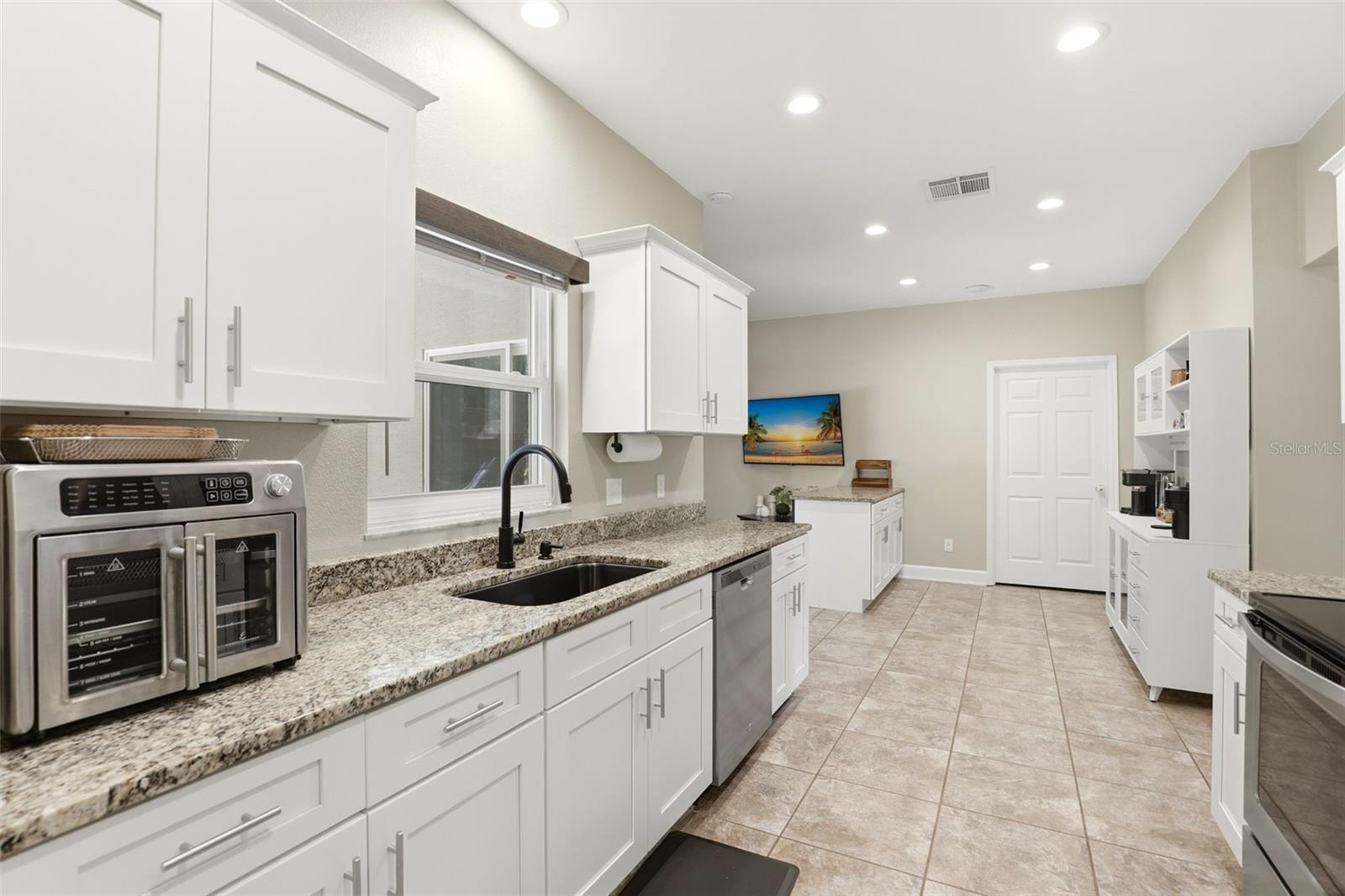 30603 TURNBERRY AVE, SORRENTO, FL, 32776