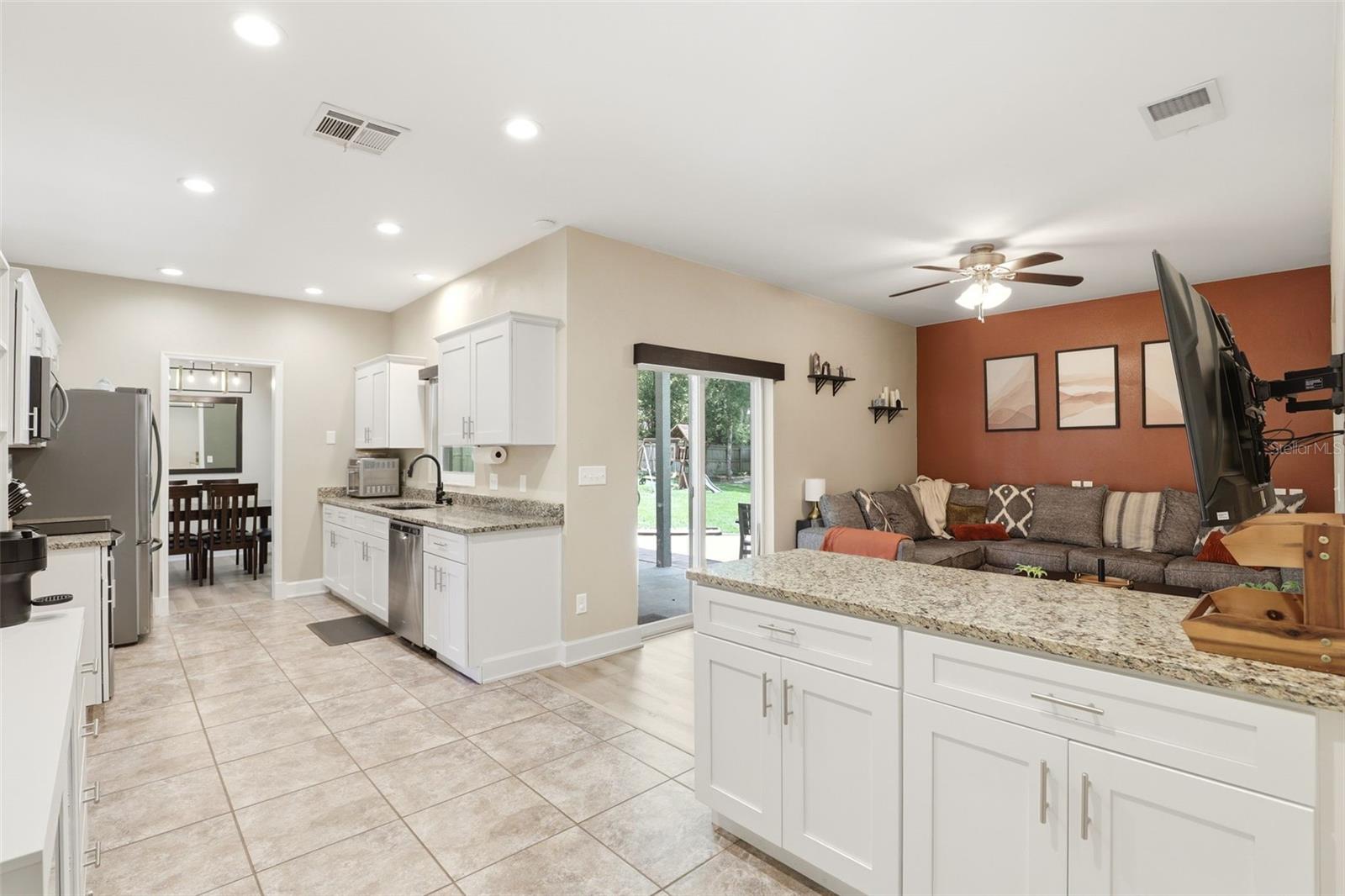 30603 TURNBERRY AVE, SORRENTO, FL, 32776