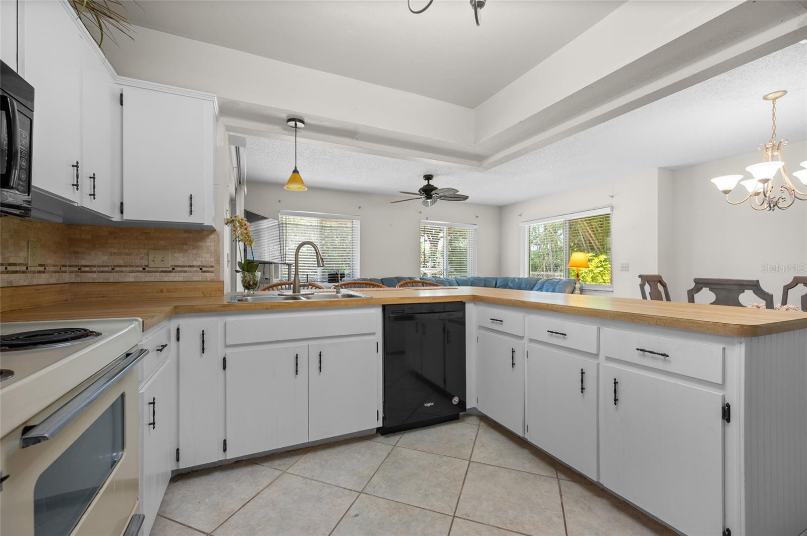 10123 MELANIE AVE, ENGLEWOOD, FL, 34224