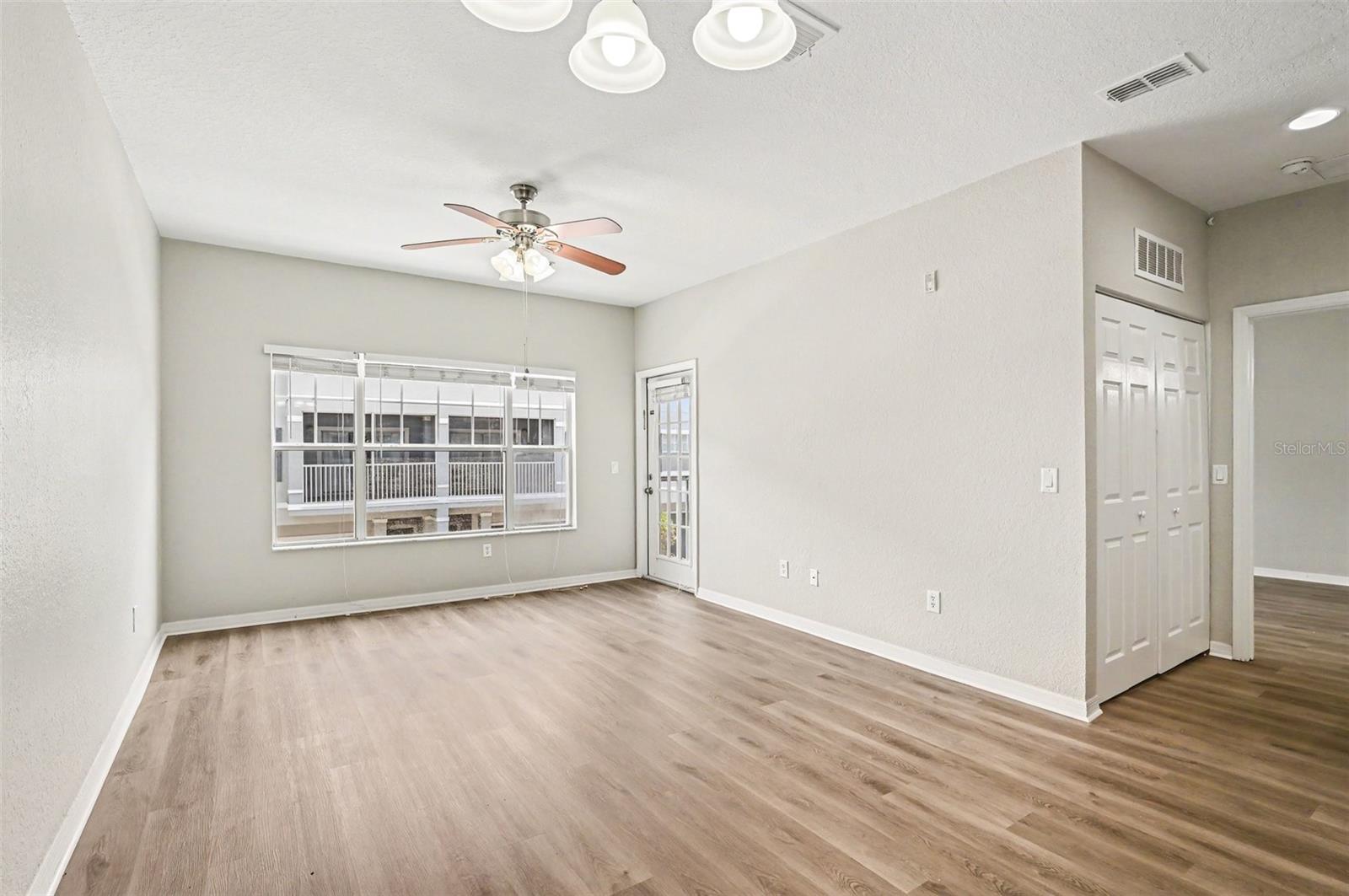 2586 GRAND CENTRAL PKWY #9, ORLANDO, FL, 32839