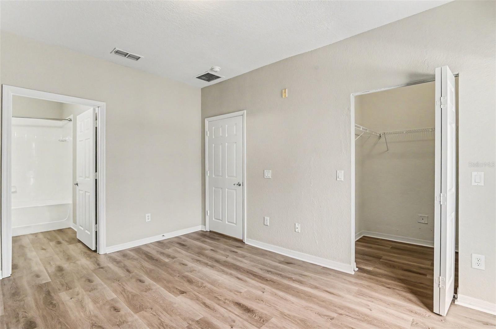 2586 GRAND CENTRAL PKWY #9, ORLANDO, FL, 32839