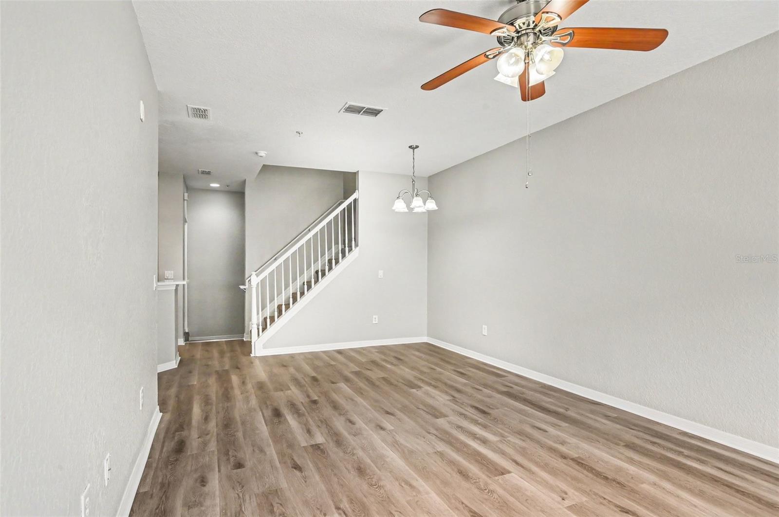 2586 GRAND CENTRAL PKWY #9, ORLANDO, FL, 32839