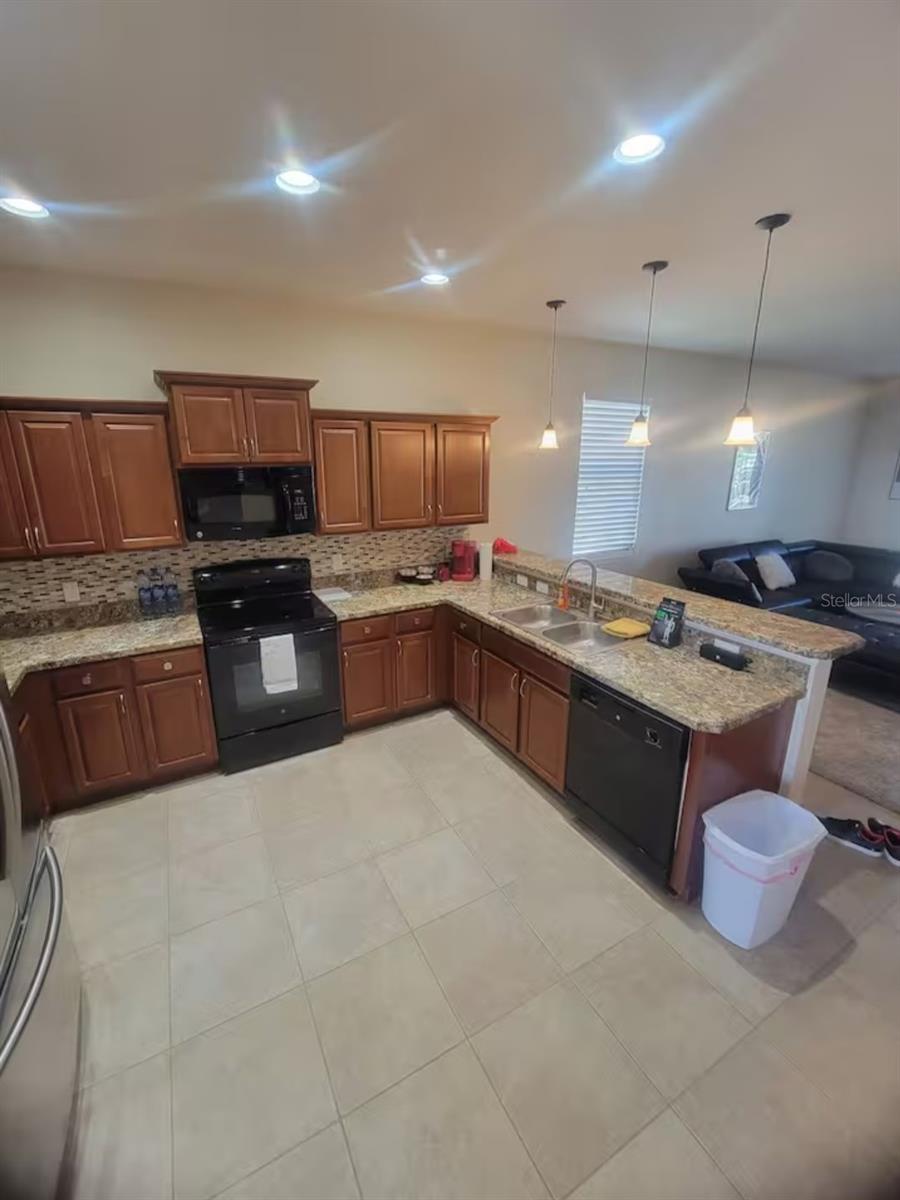 811 KRENSON WOODS LN, LAKELAND, FL, 33813
