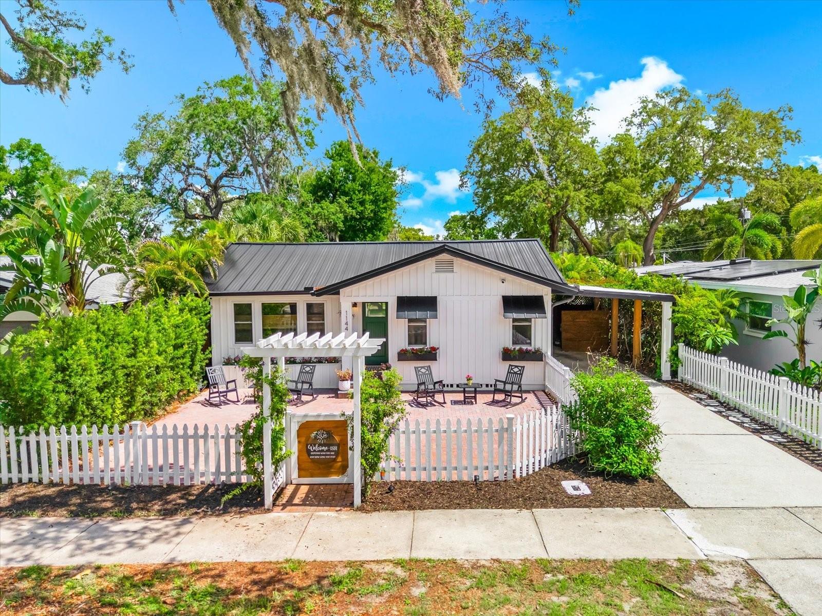 1144 CHARLES ST, CLEARWATER, FL, 33755