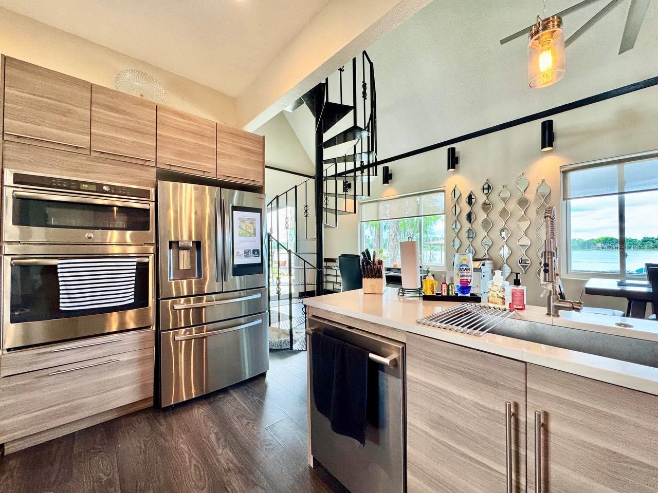 18200 CYPRESS COVE LN, LUTZ, FL, 33549