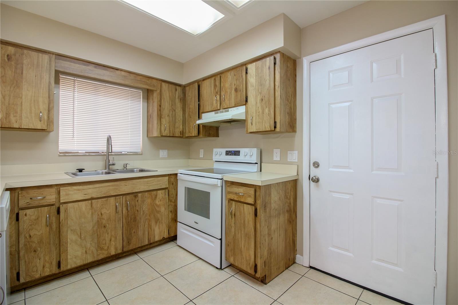 1545 KING AVE, LAKELAND, FL, 33803