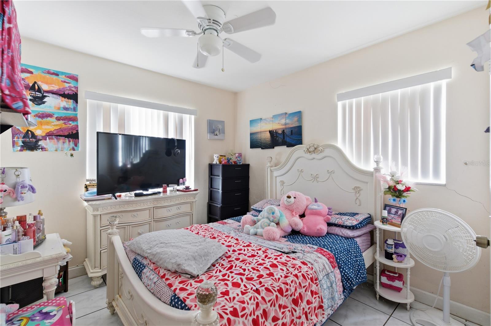 4914 HOLIDAY DR, TAMPA, FL, 33615