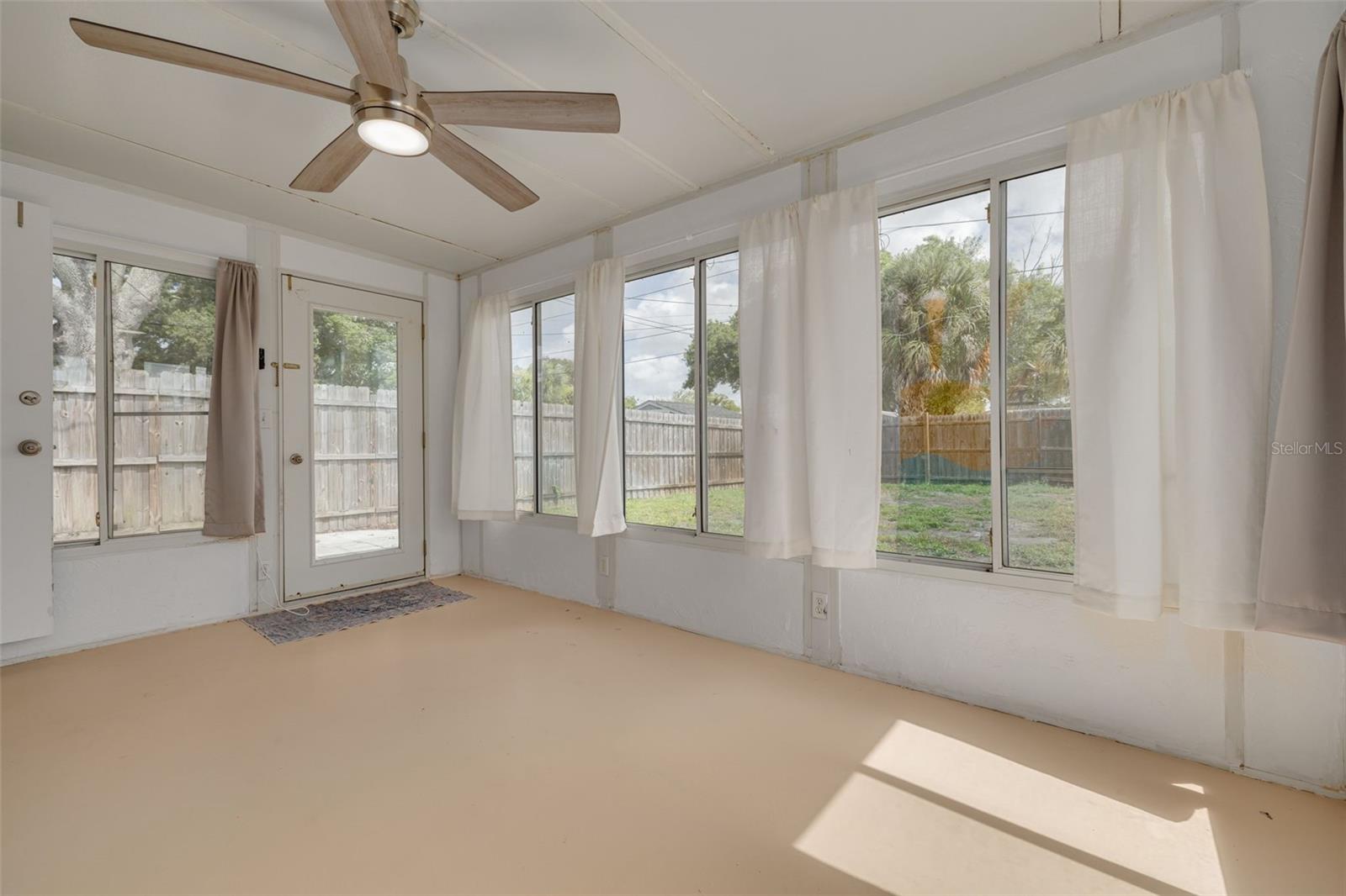 5621 16TH AVE N, ST PETERSBURG, FL, 33710