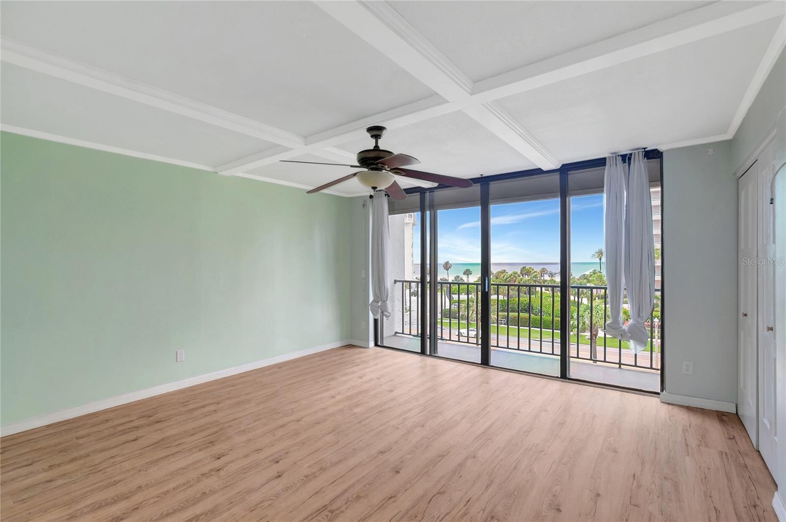 1581 GULF BLVD #302N, CLEARWATER BEACH, FL, 33767