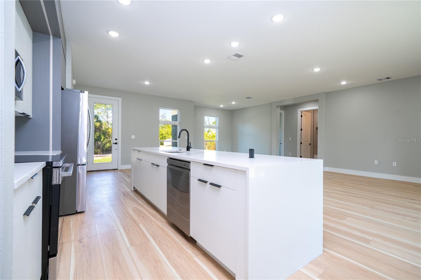 15 RAMBLEWOOD ST, PORT CHARLOTTE, FL, 33953