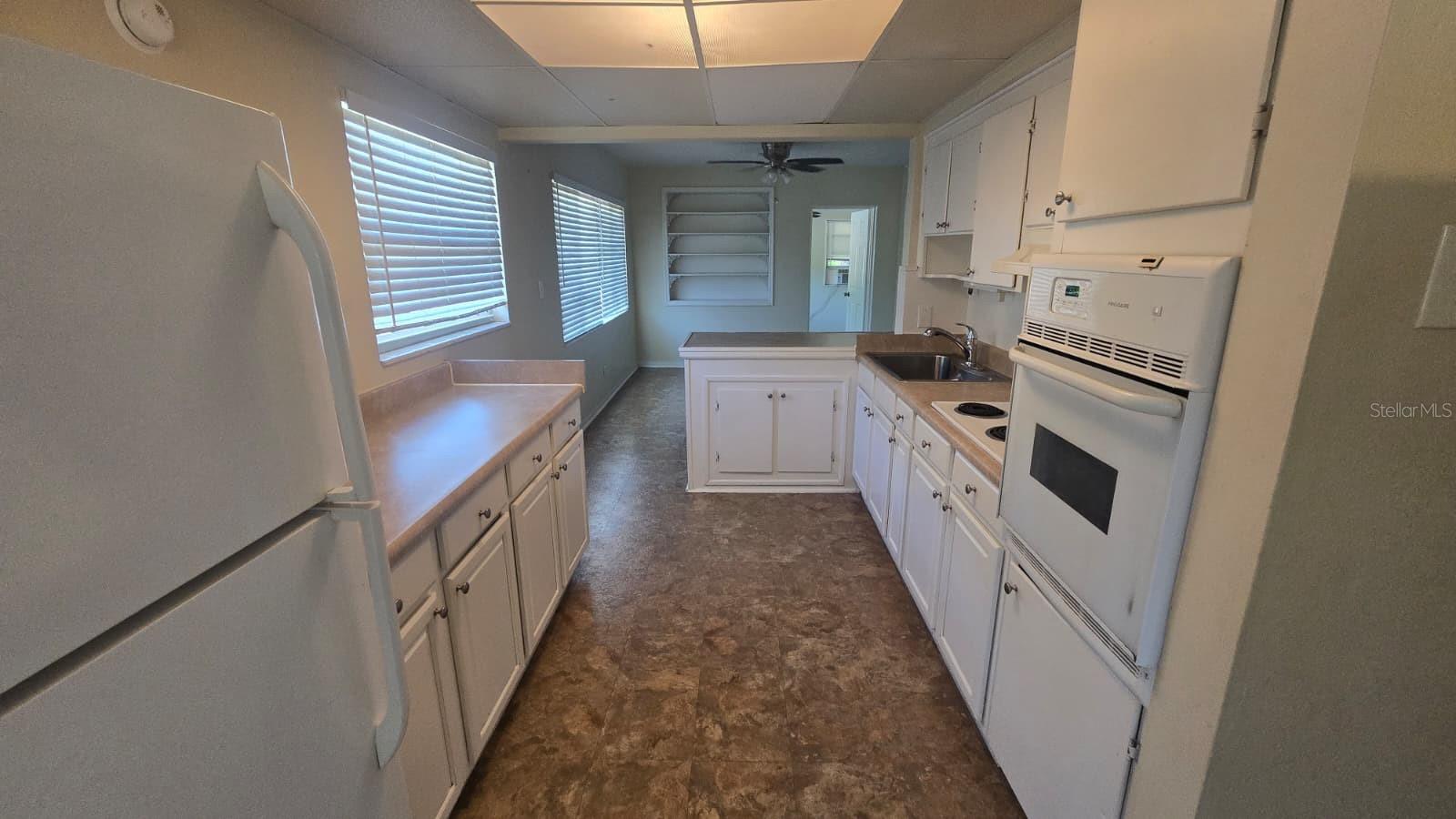 4300 72ND AVE N, PINELLAS PARK, FL, 33781