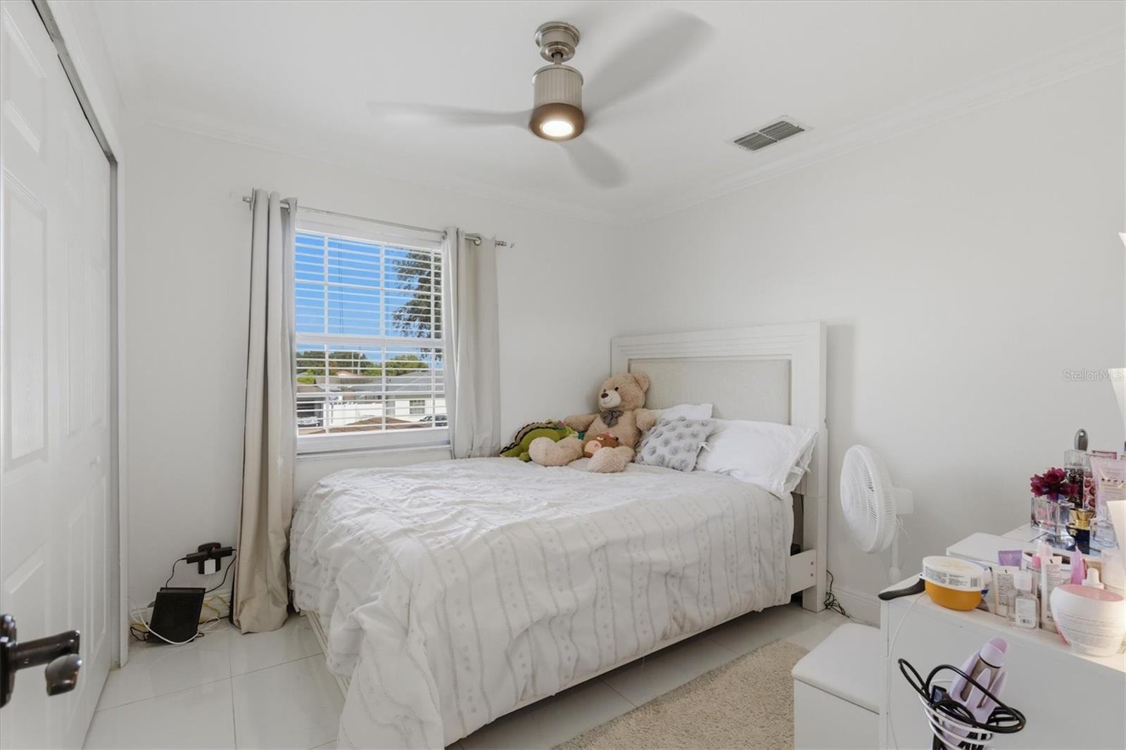 6611 N HALE AVE, TAMPA, FL, 33614