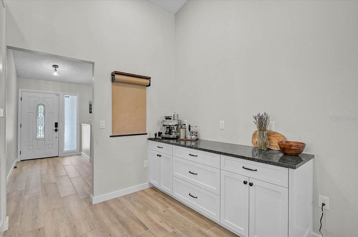 5737 FORESTER LAKE DR, SARASOTA, FL, 34243