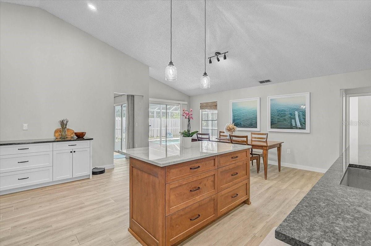 5737 FORESTER LAKE DR, SARASOTA, FL, 34243