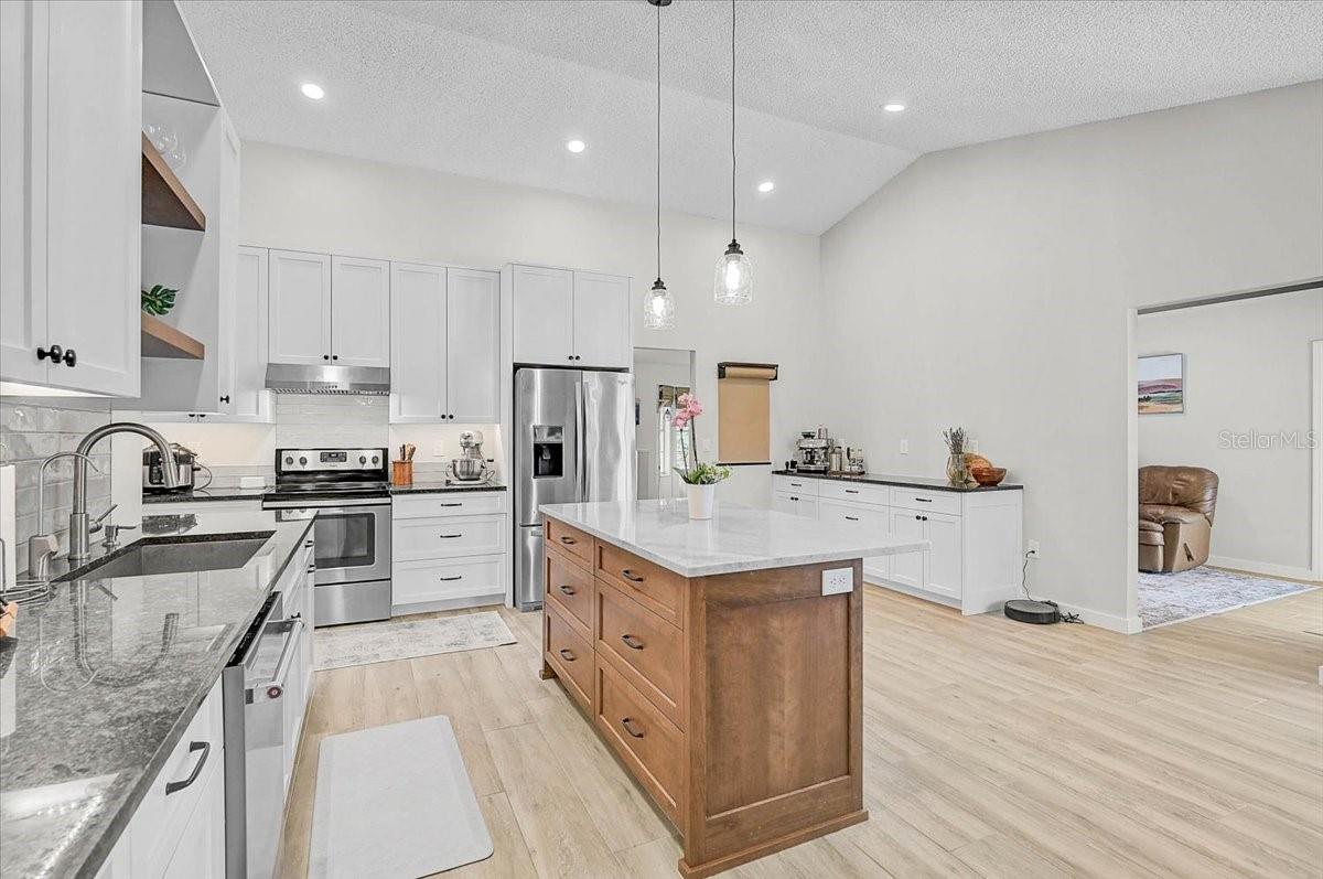5737 FORESTER LAKE DR, SARASOTA, FL, 34243