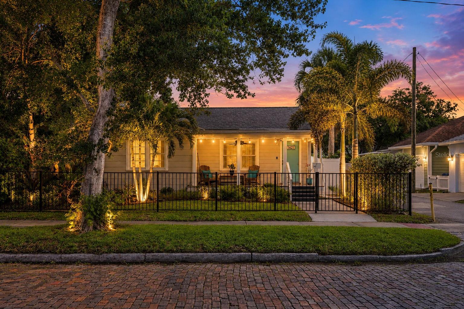 1421 21ST AVE N, ST PETERSBURG, FL, 33704