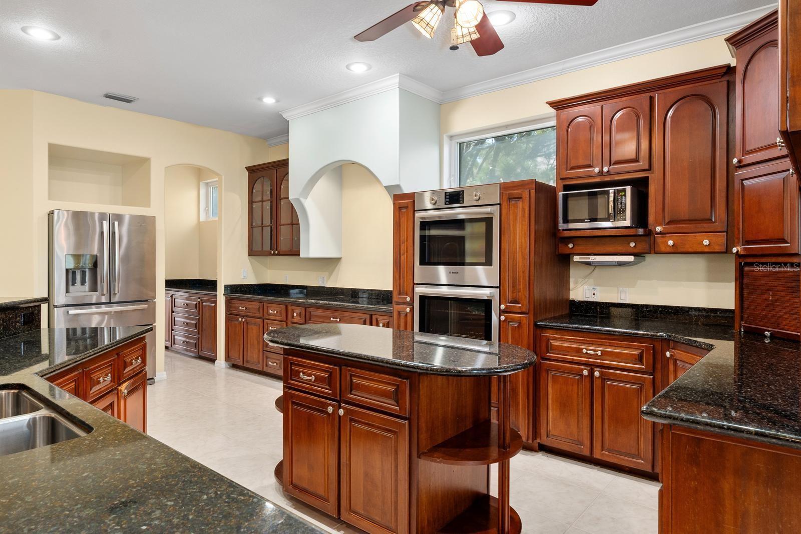 921 POINT SEASIDE DR, CRYSTAL BEACH, FL, 34681