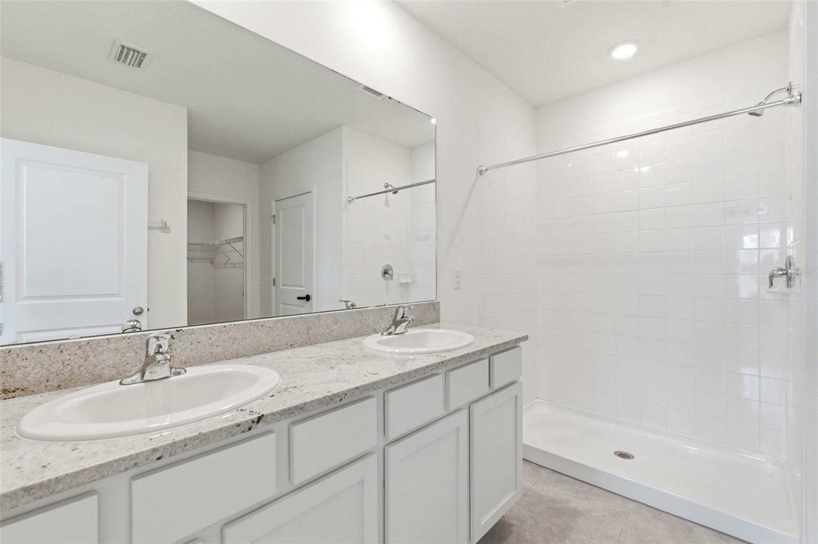 9014 FORGE BREEZE LOOP, WESLEY CHAPEL, FL, 33545