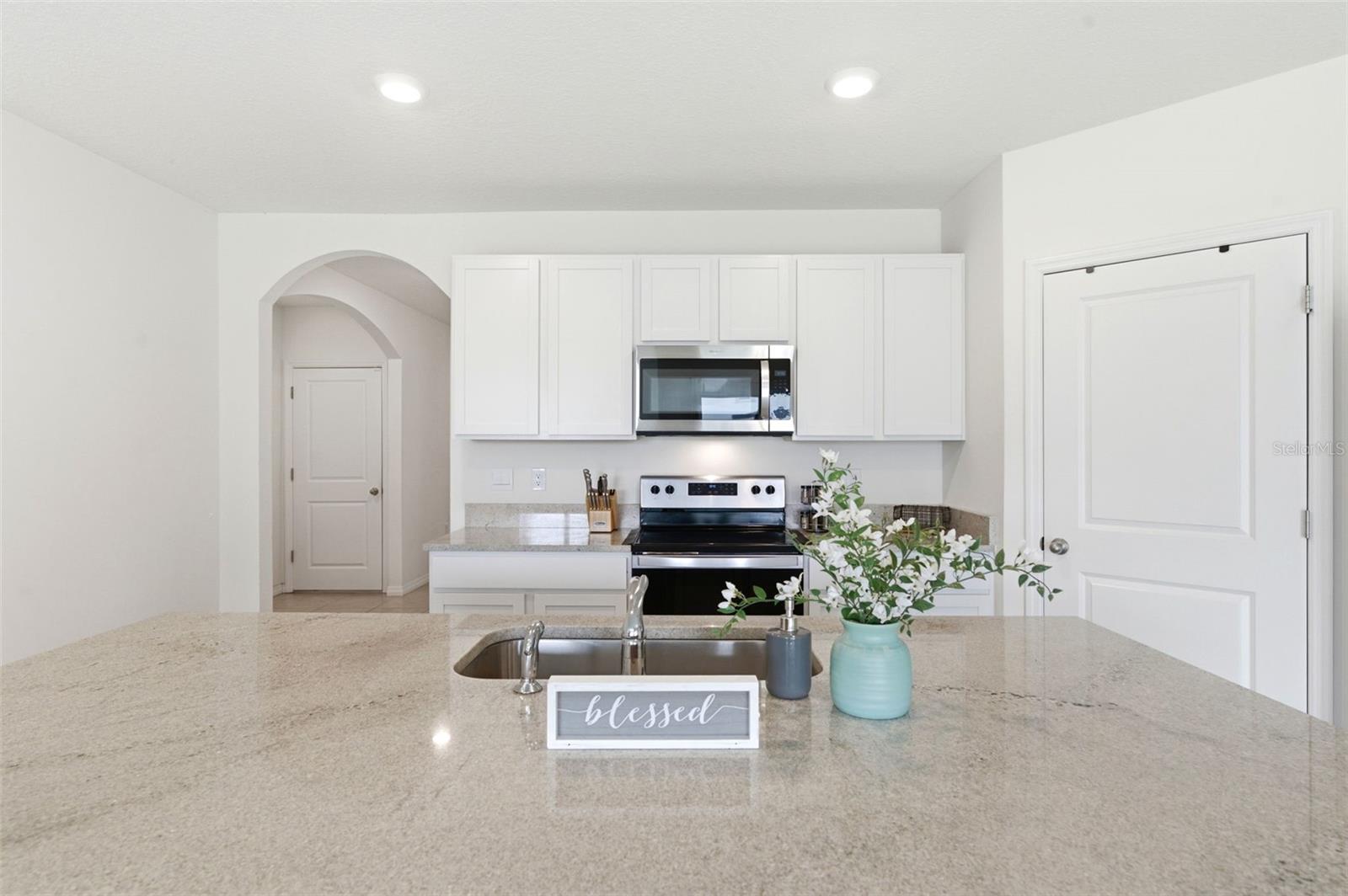 9014 FORGE BREEZE LOOP, WESLEY CHAPEL, FL, 33545