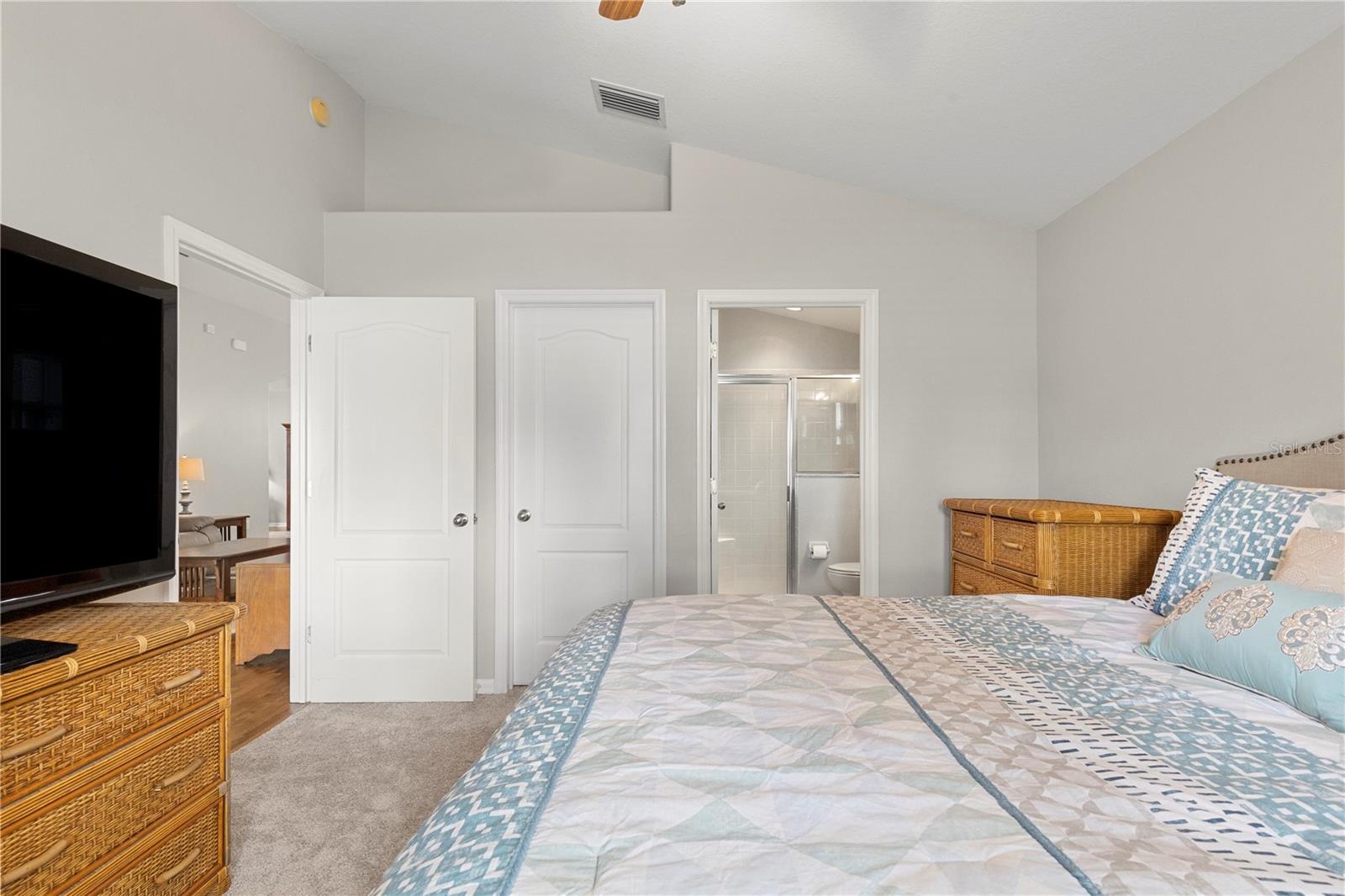 3911 LANGDRUM DR, WESLEY CHAPEL, FL, 33543
