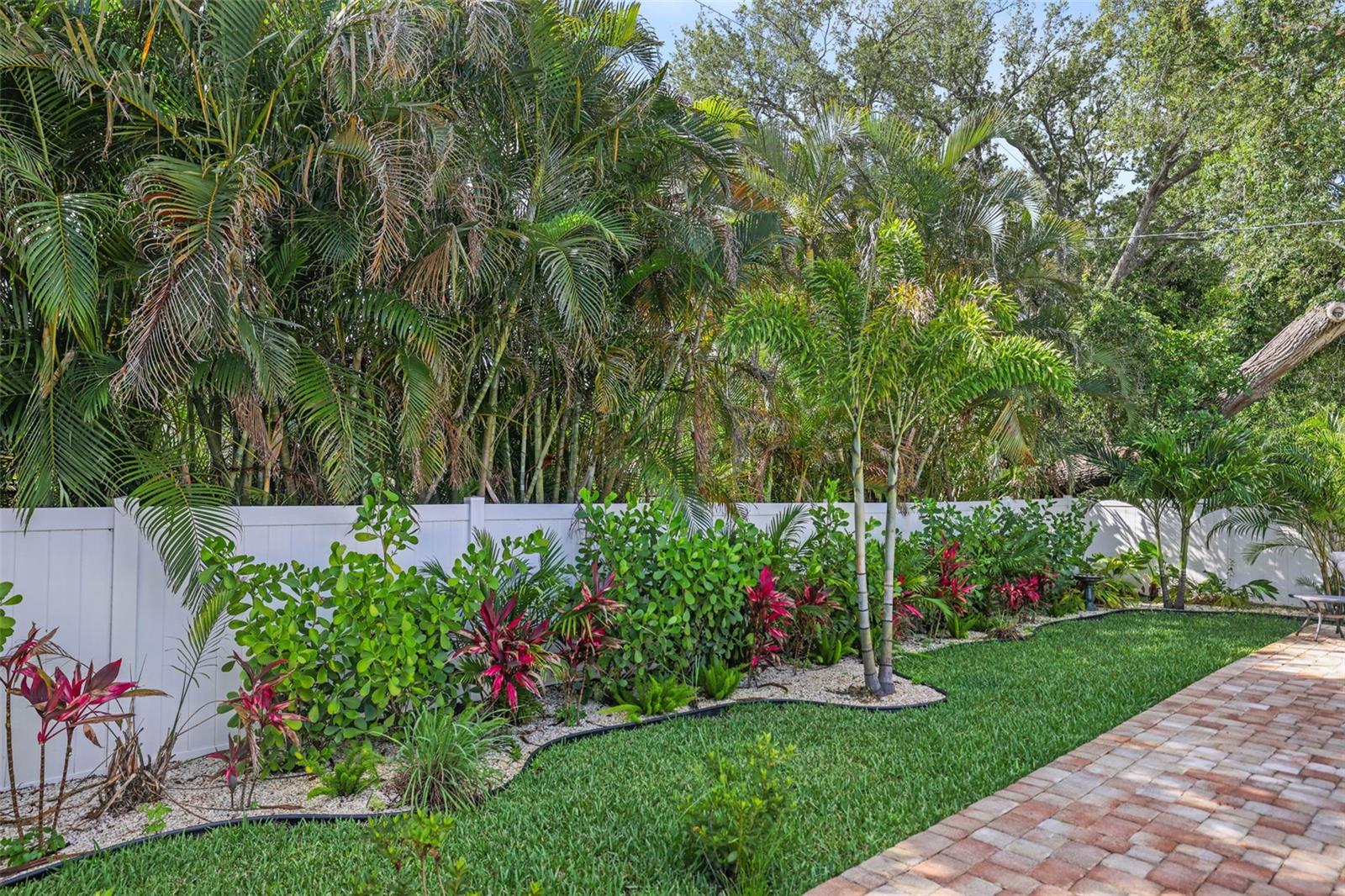 1701 INDIAN ROCKS RD, BELLEAIR, FL, 33756