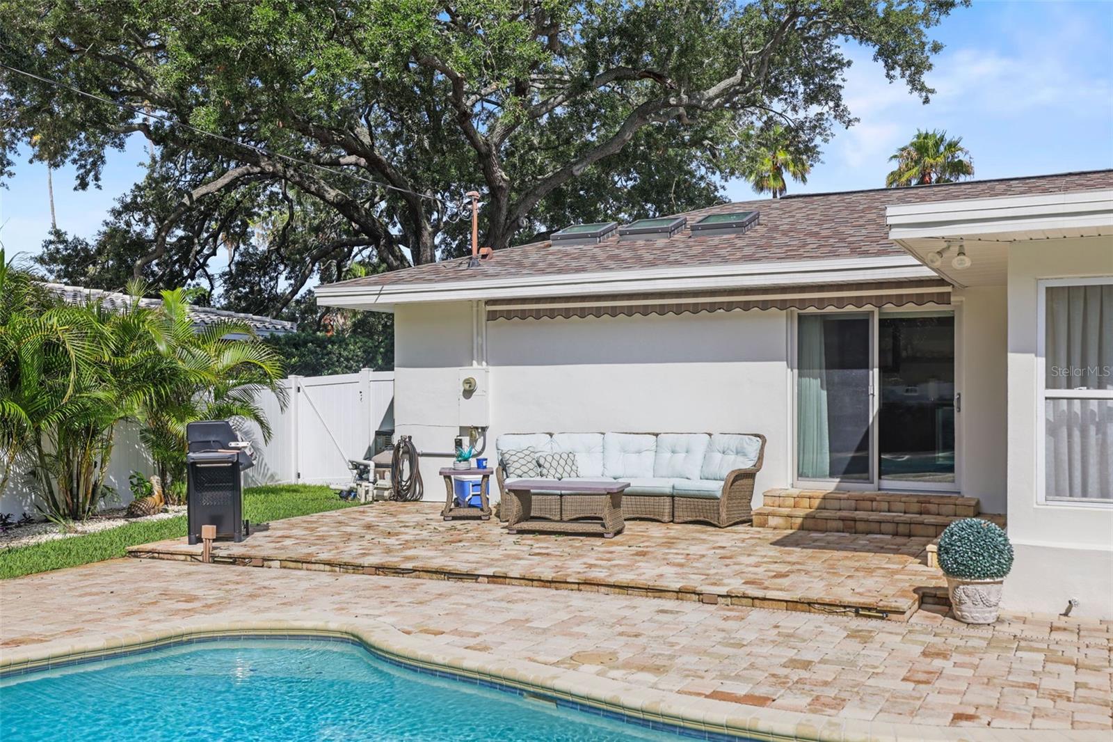 1701 INDIAN ROCKS RD, BELLEAIR, FL, 33756