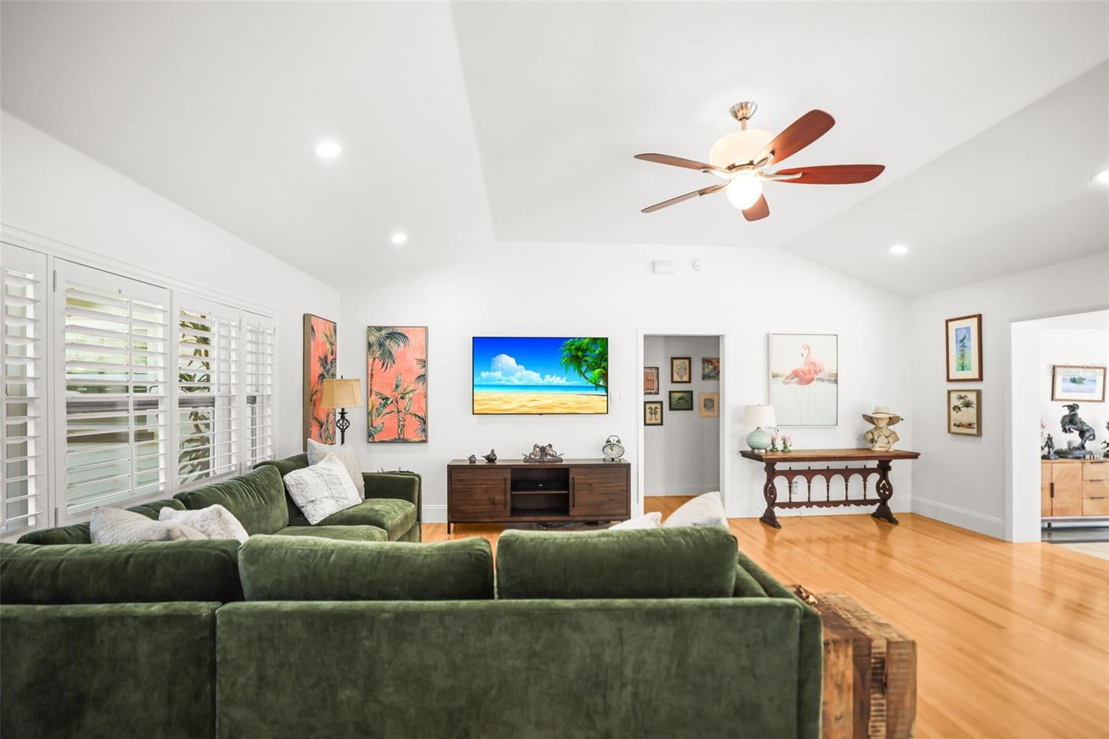 1701 INDIAN ROCKS RD, BELLEAIR, FL, 33756