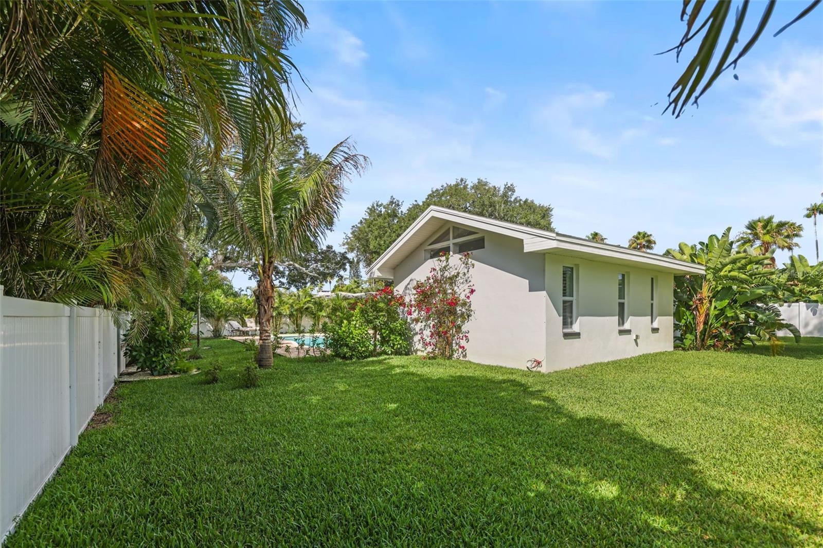 1701 INDIAN ROCKS RD, BELLEAIR, FL, 33756