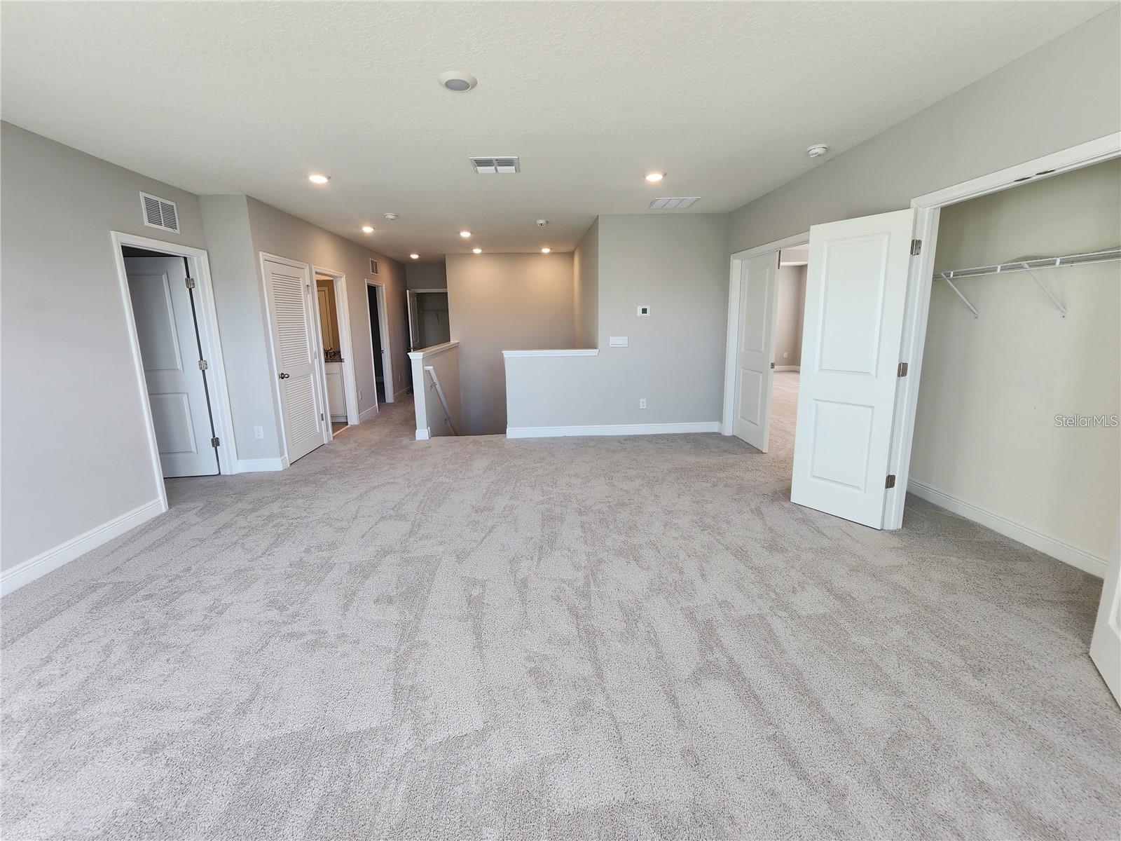 2488 CHAPEL OAK BND, WESLEY CHAPEL, FL, 33543