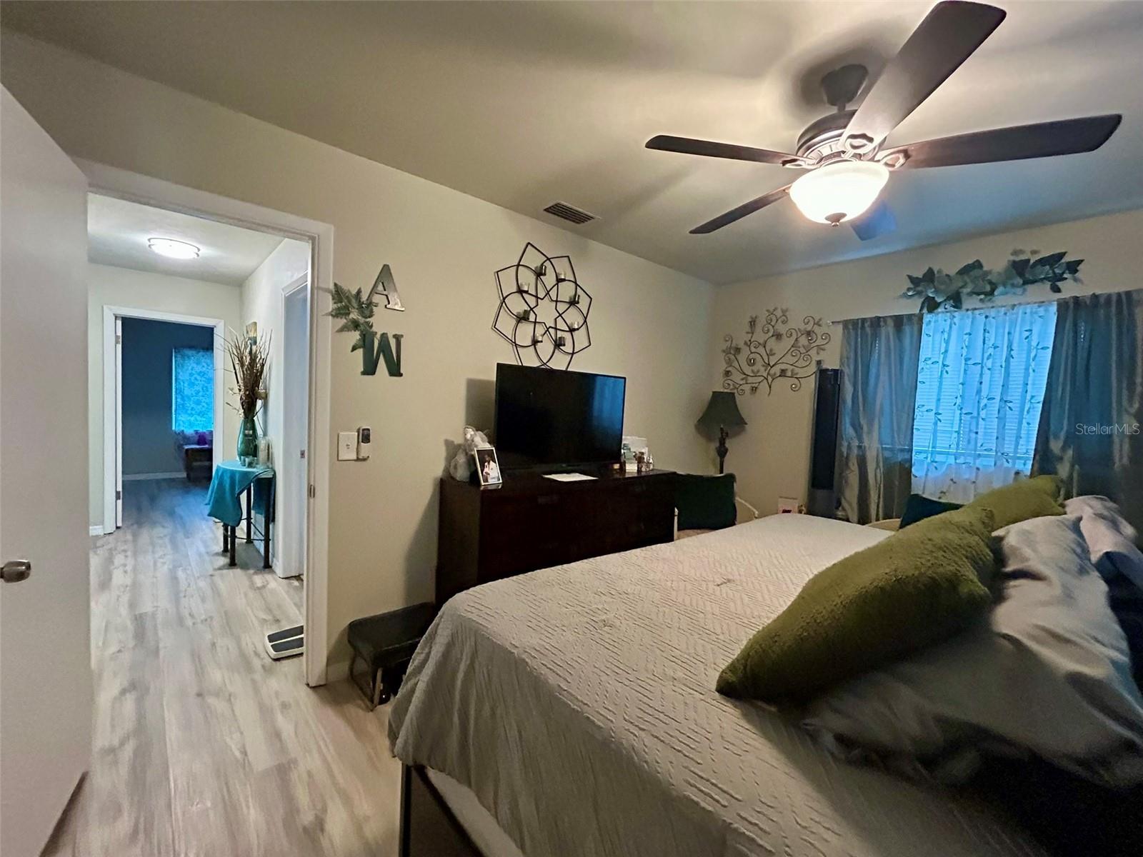 1615 PINEWOOD DR, CLEARWATER, FL, 33756