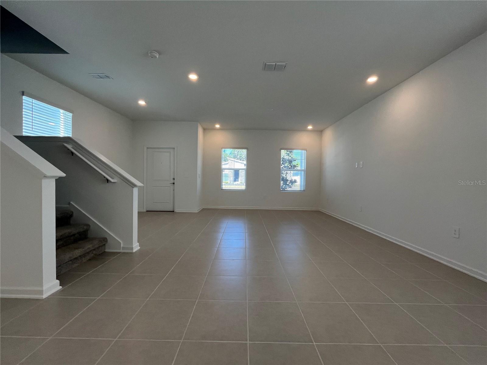 BRONSONS RDG REP, APOPKA, FL, 32703